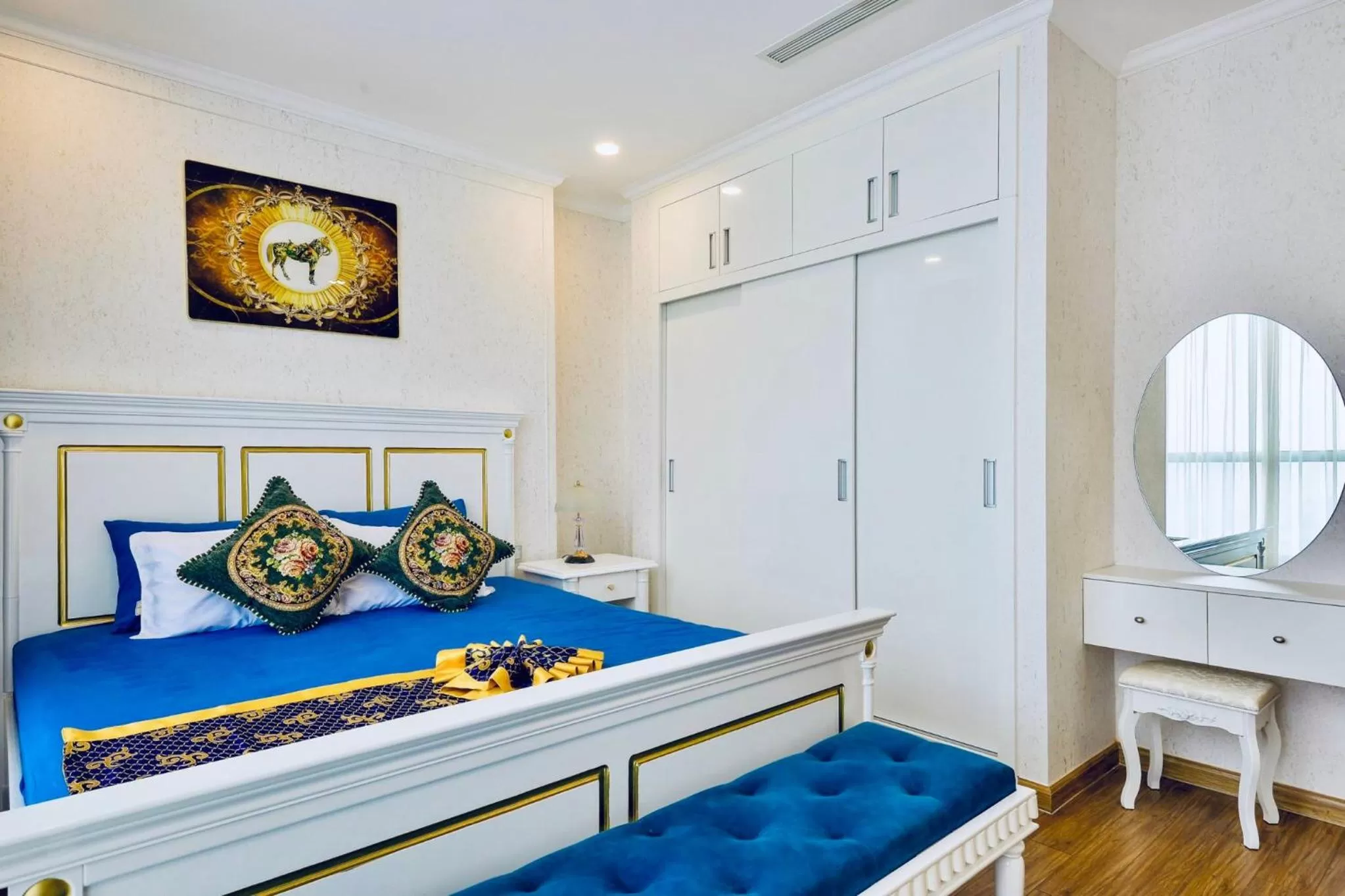 Bed in Vinhomes Central Park-Nice Homes