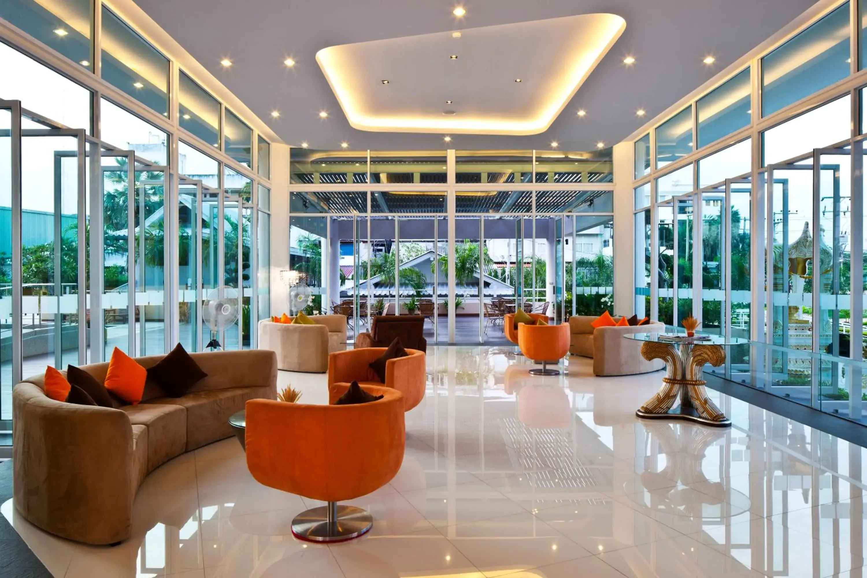 Lobby or reception, Lounge/Bar in Hotel J Pattaya