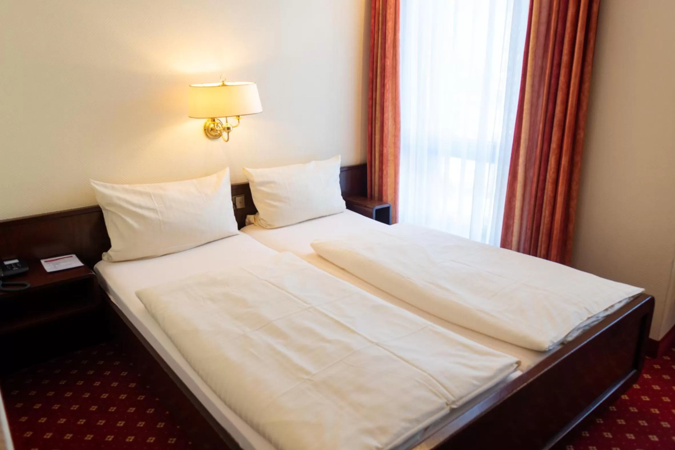 Bedroom in Hotel Haus am Zoo