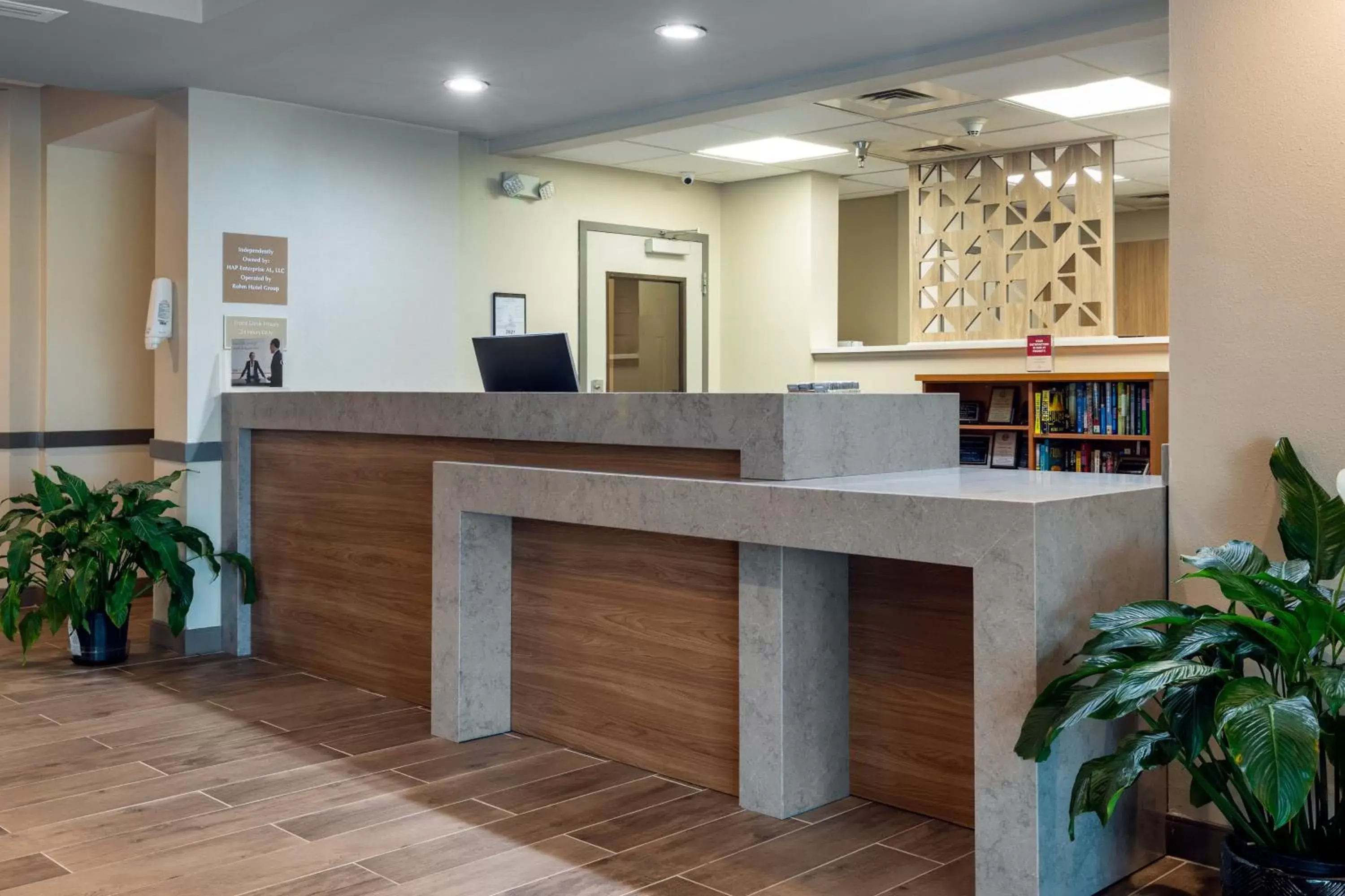 Lobby or reception, Lobby/Reception in Candlewood Suites Enterprise, an IHG Hotel