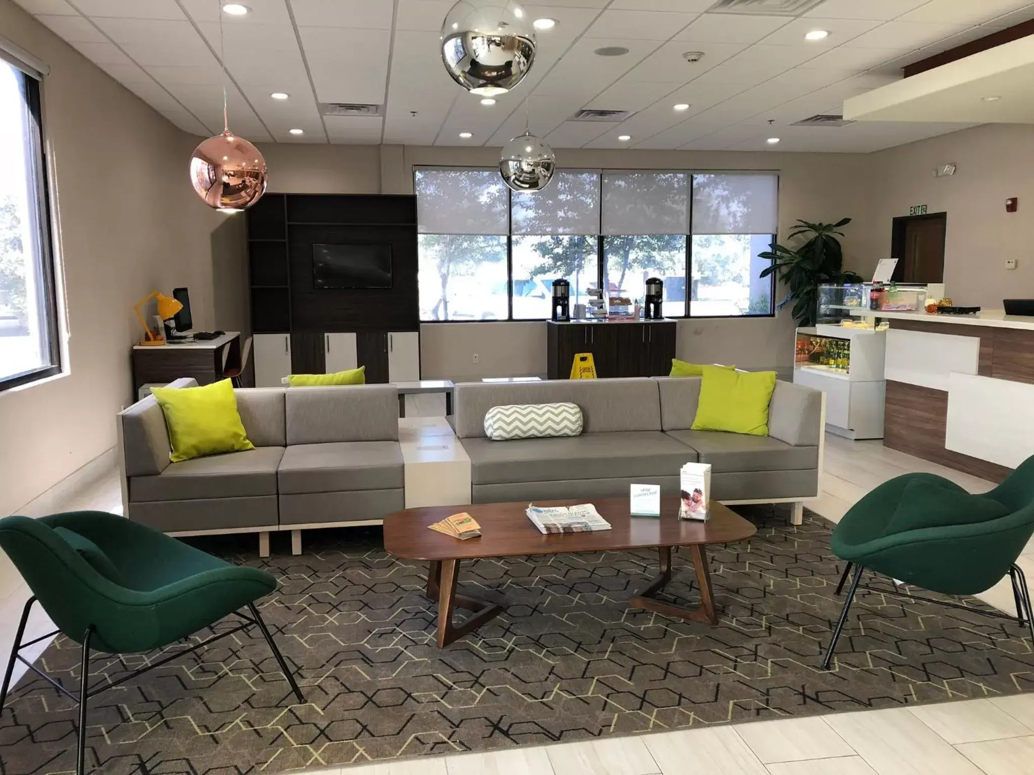 Property building, Lobby/Reception in Holiday Inn - Brownsville, an IHG Hotel