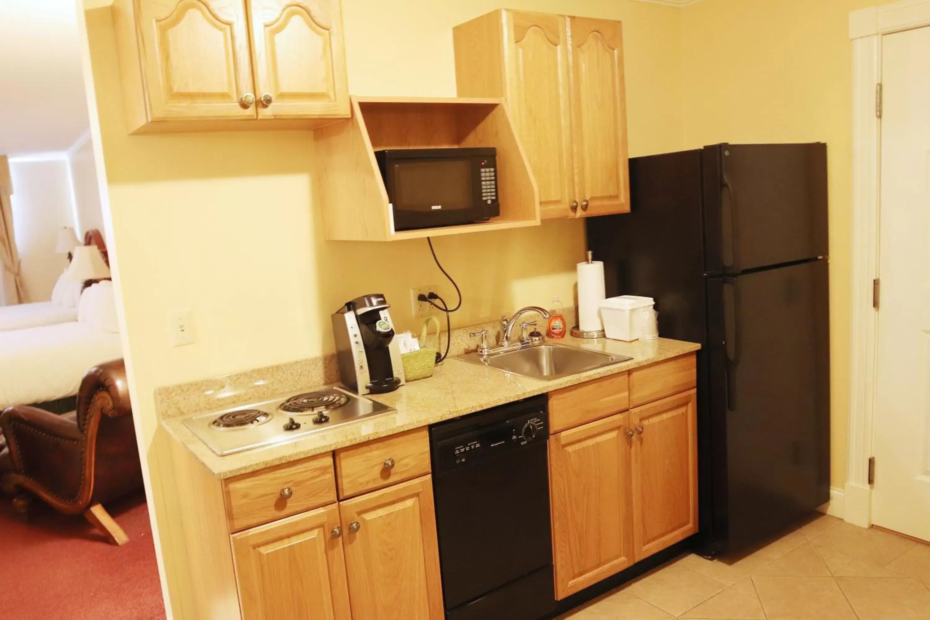 Kitchen or kitchenette, Kitchen/Kitchenette in Best Western White House Inn