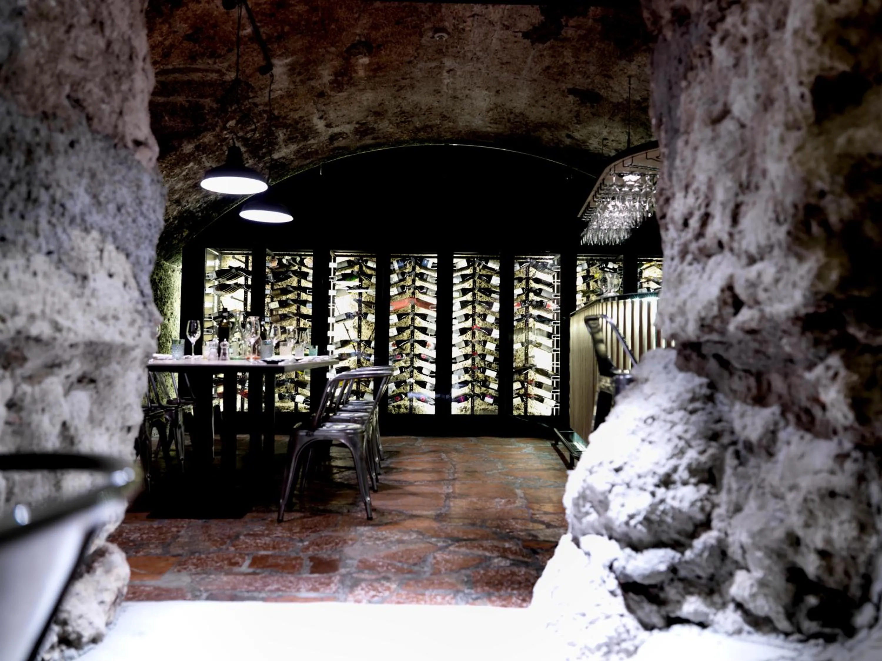 Restaurant/places to eat in artHotel Blaue Gans