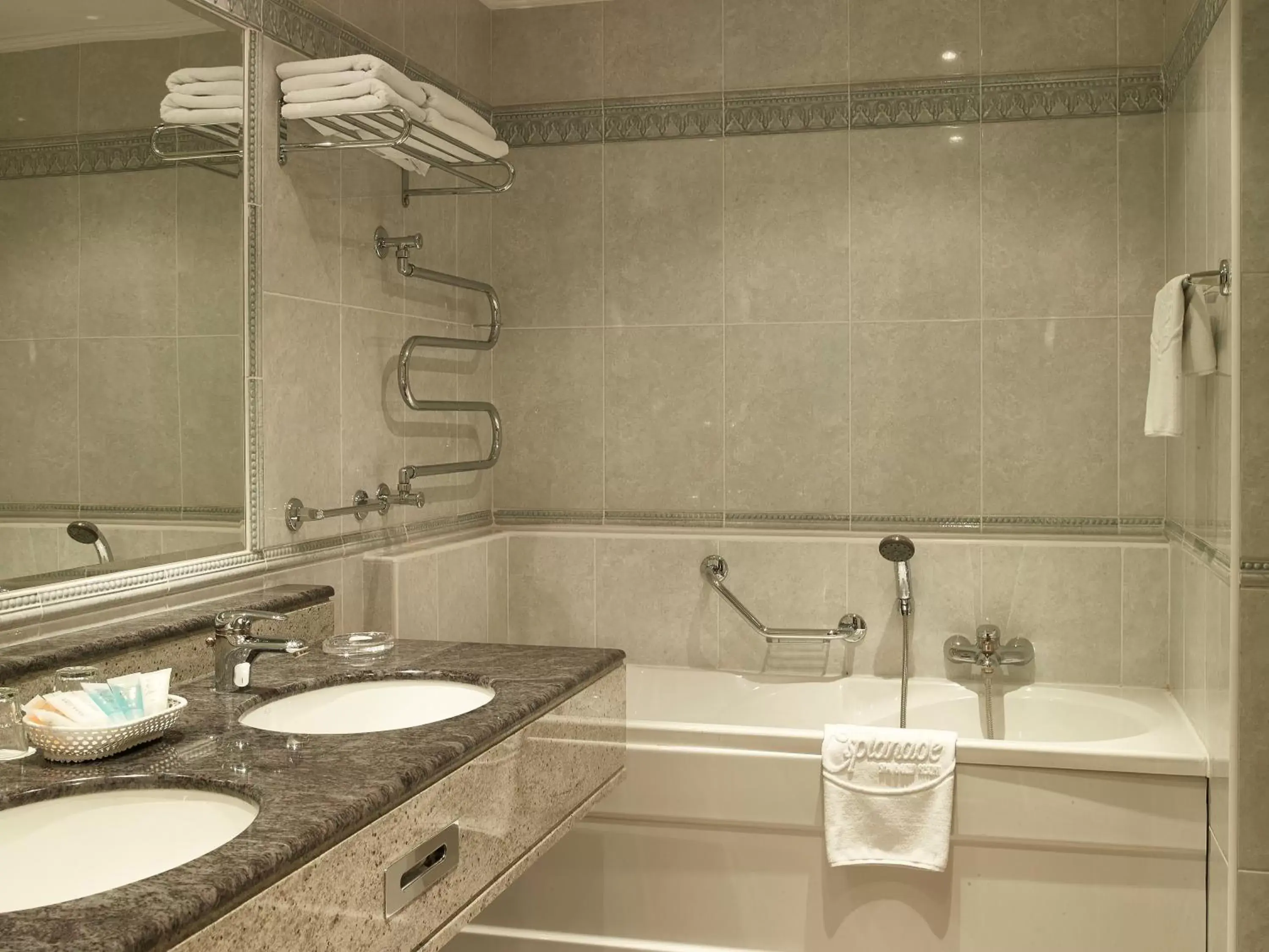 Bathroom in Esplanade Spa and Golf Resort