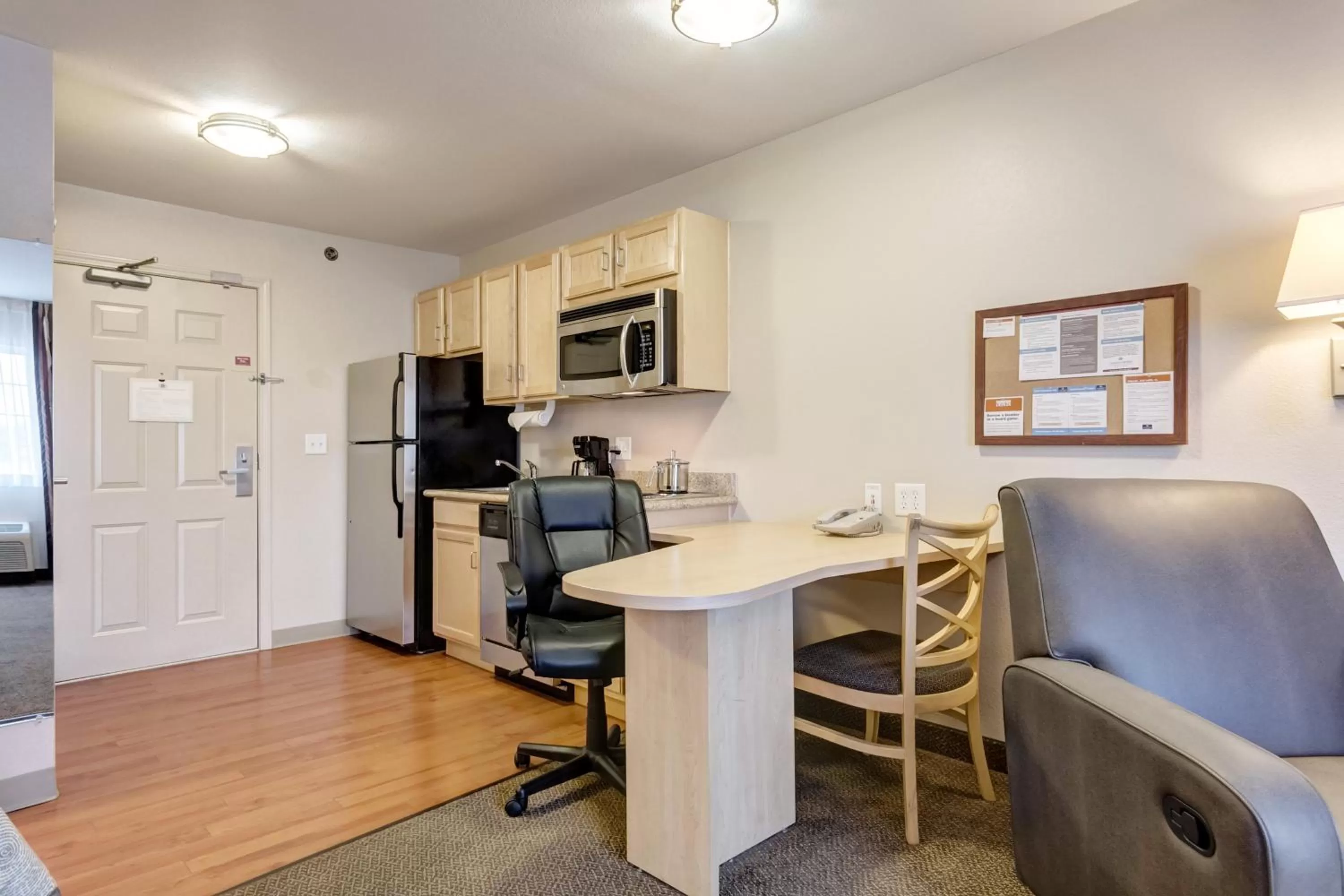 Bedroom in Candlewood Suites Paducah by IHG