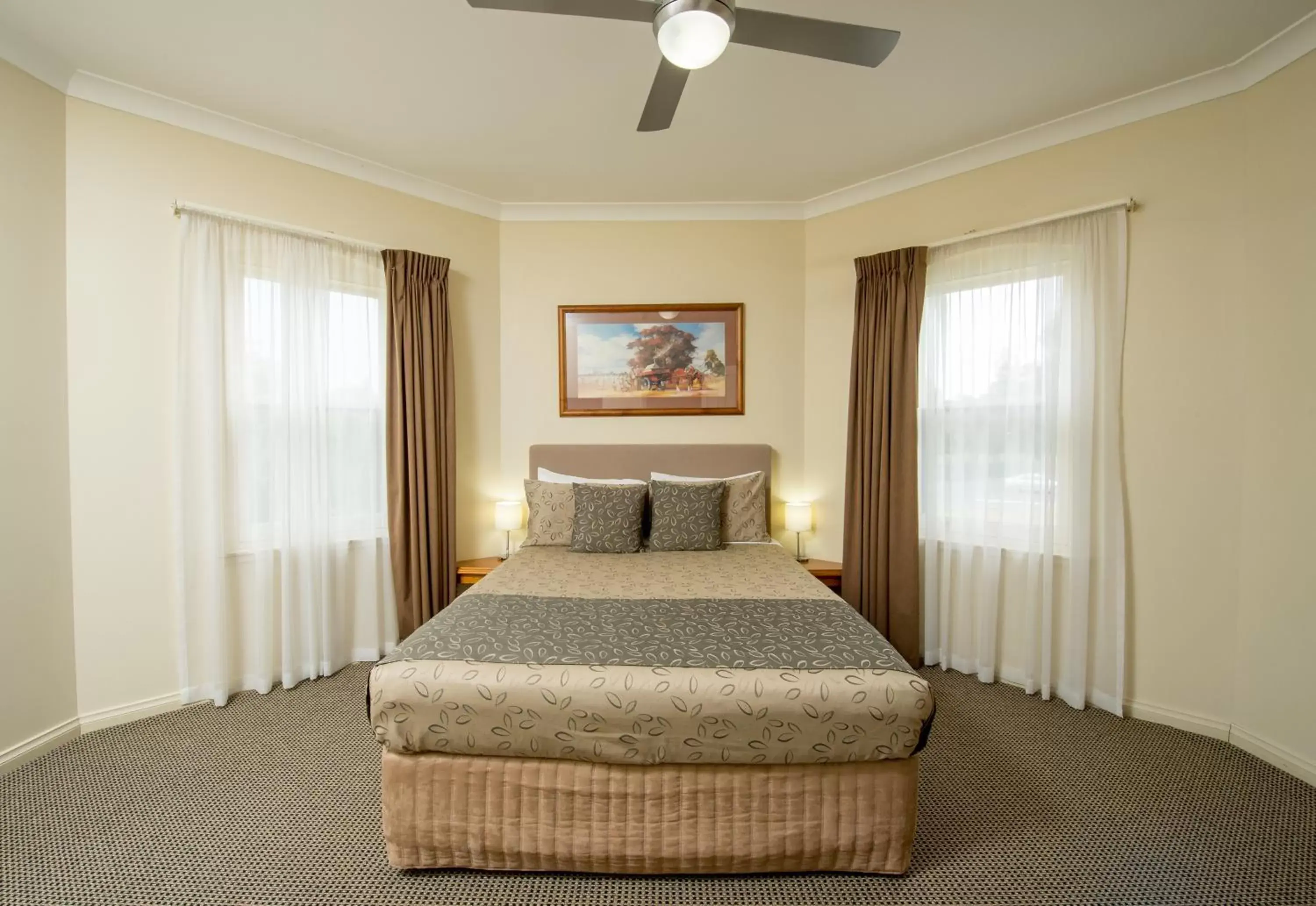 Bedroom, Bed in Clare Country Club