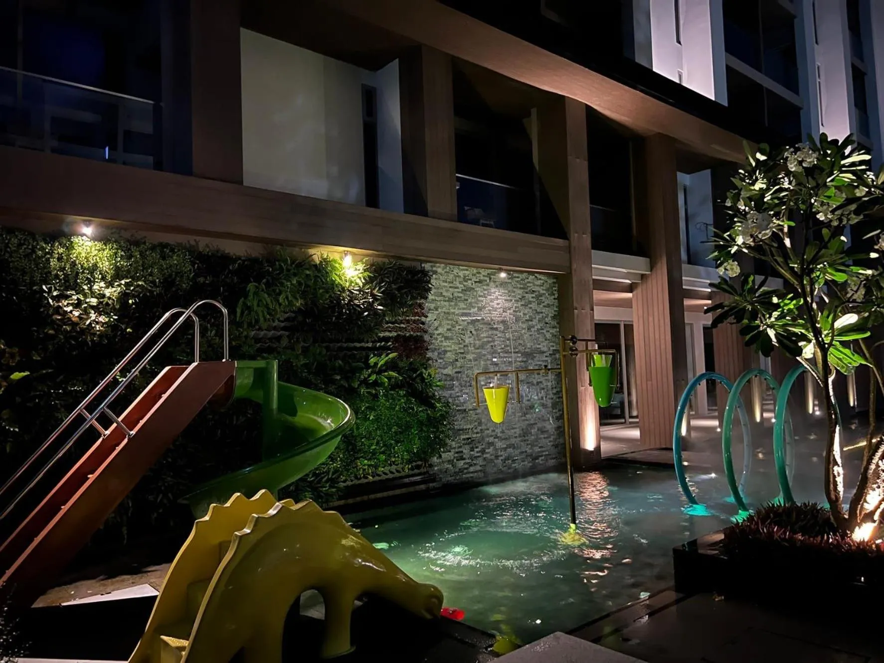 Property building in Fifth Pattaya Jomtien By Shiwalai Int