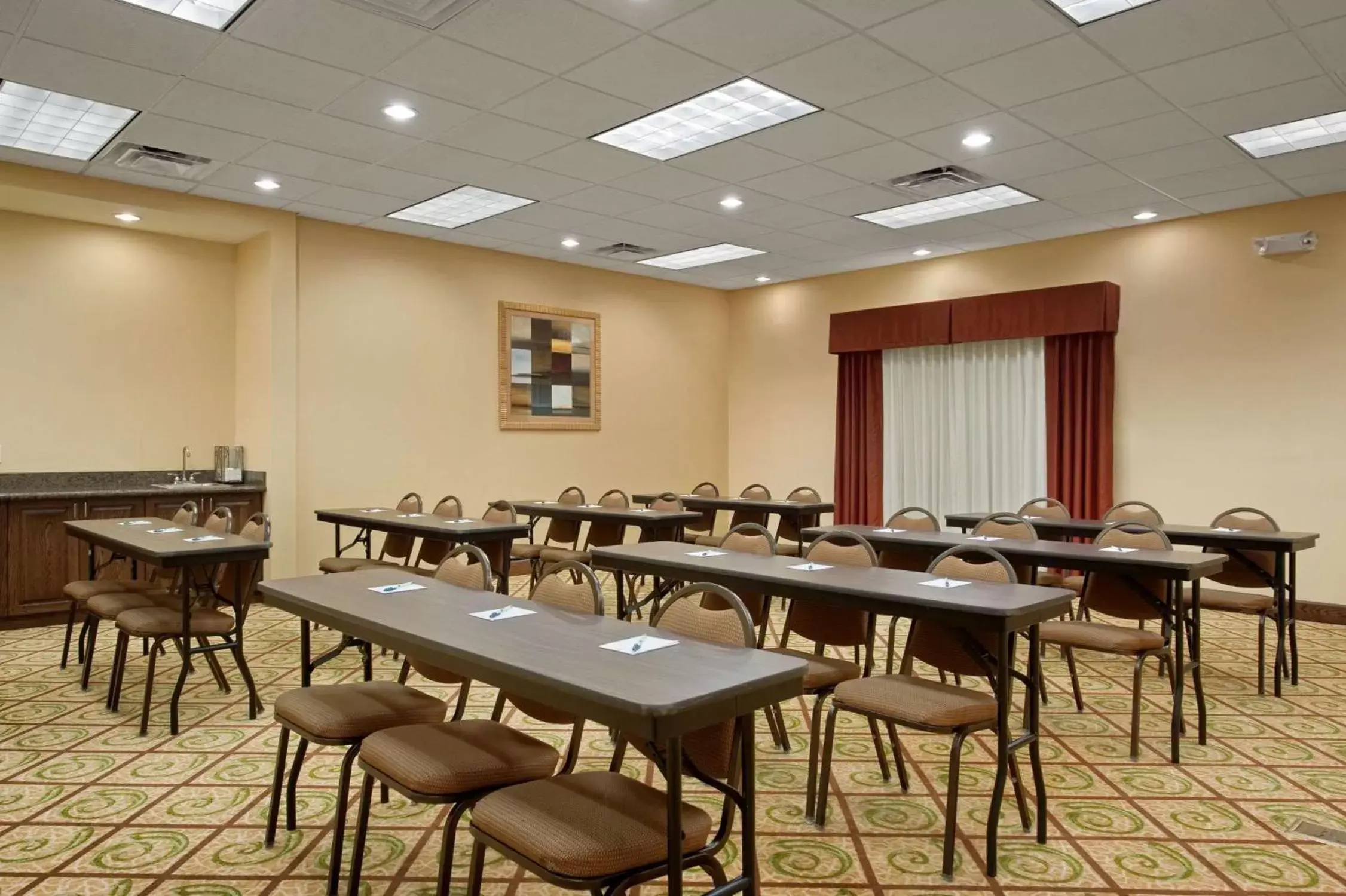 Meeting/conference room in Homewood Suites by Hilton Rochester - Victor