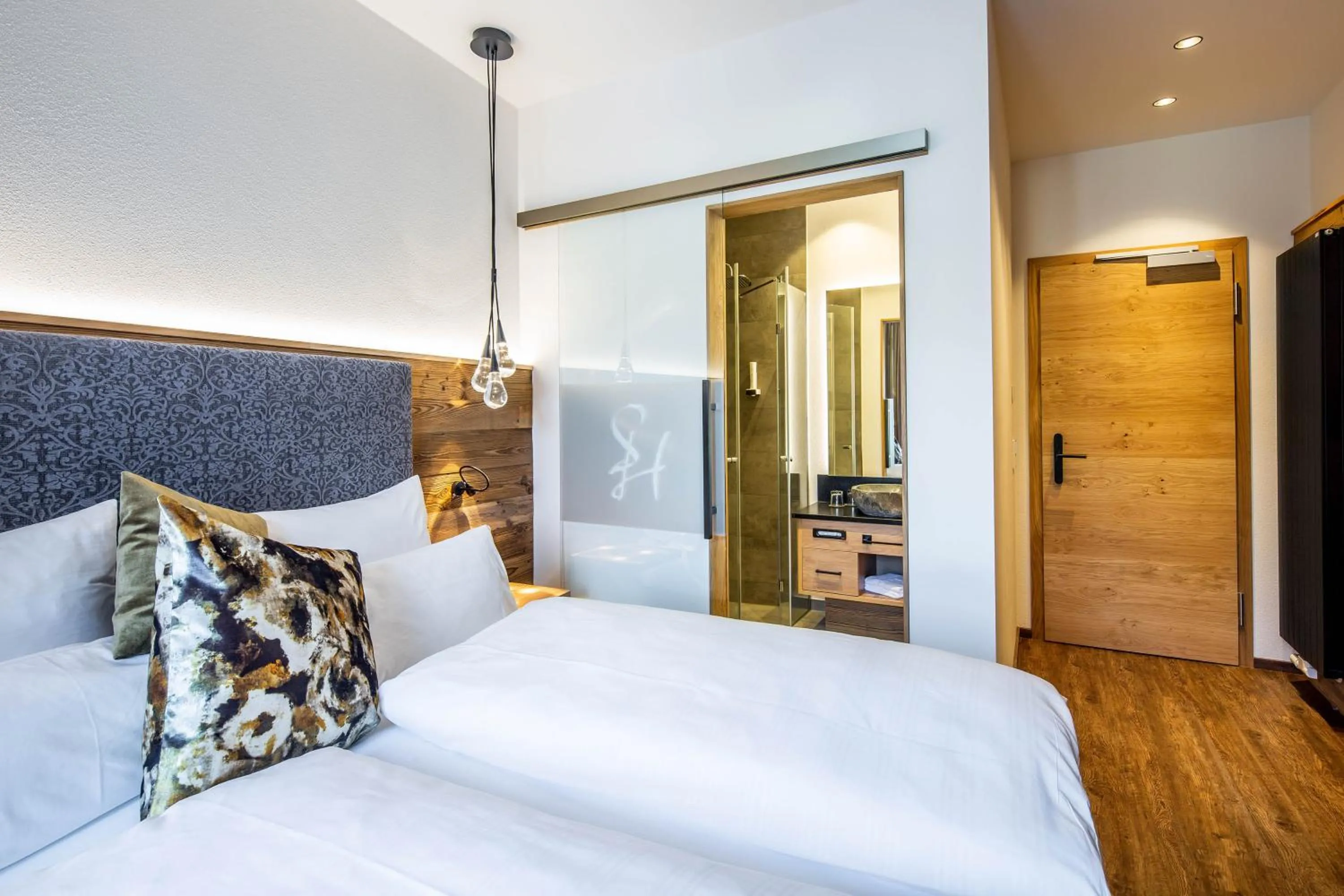 Bed in Hotel Zum Stemplinger Hansl