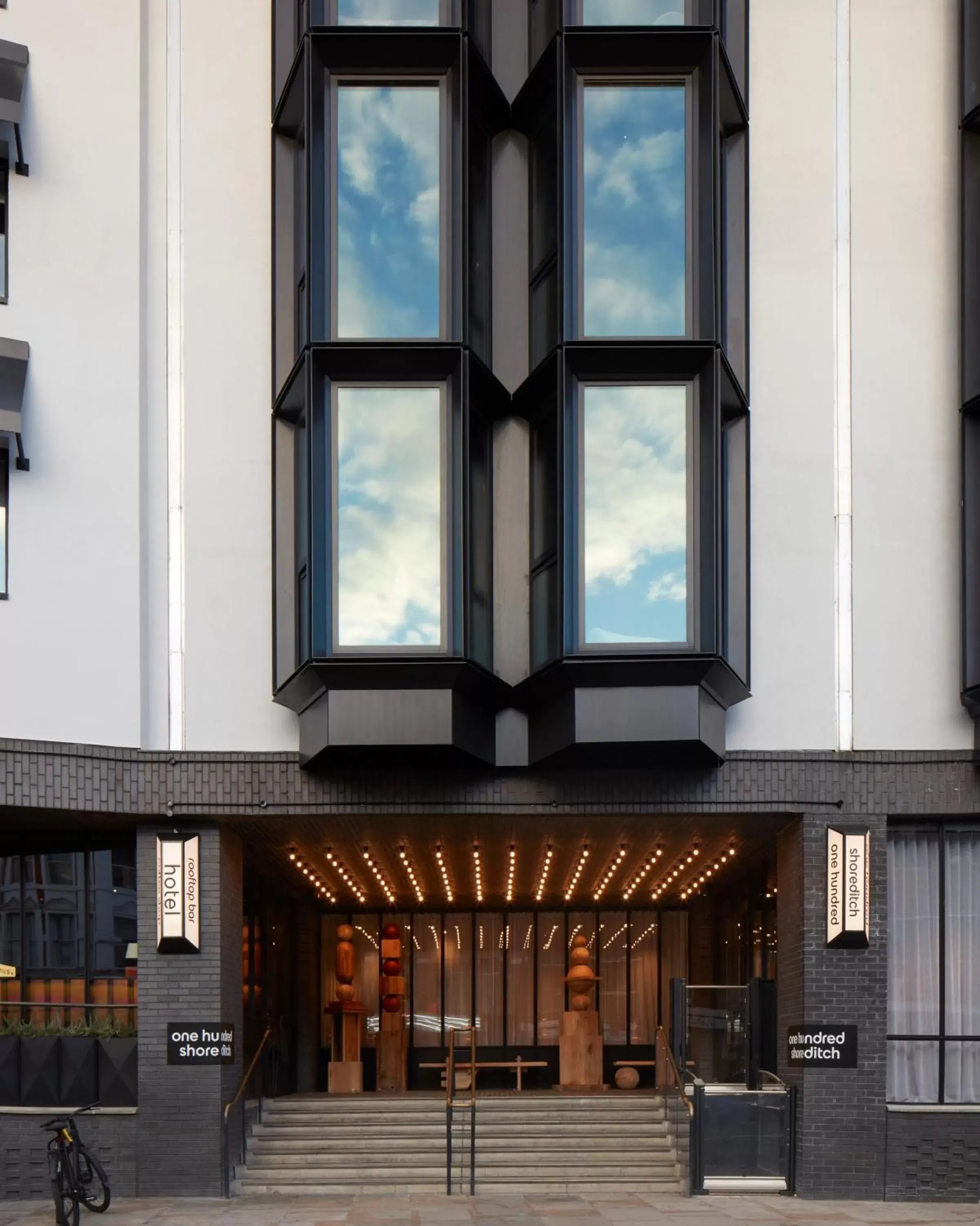 Property building in One Hundred Shoreditch Property building in One Hundred Shoreditch