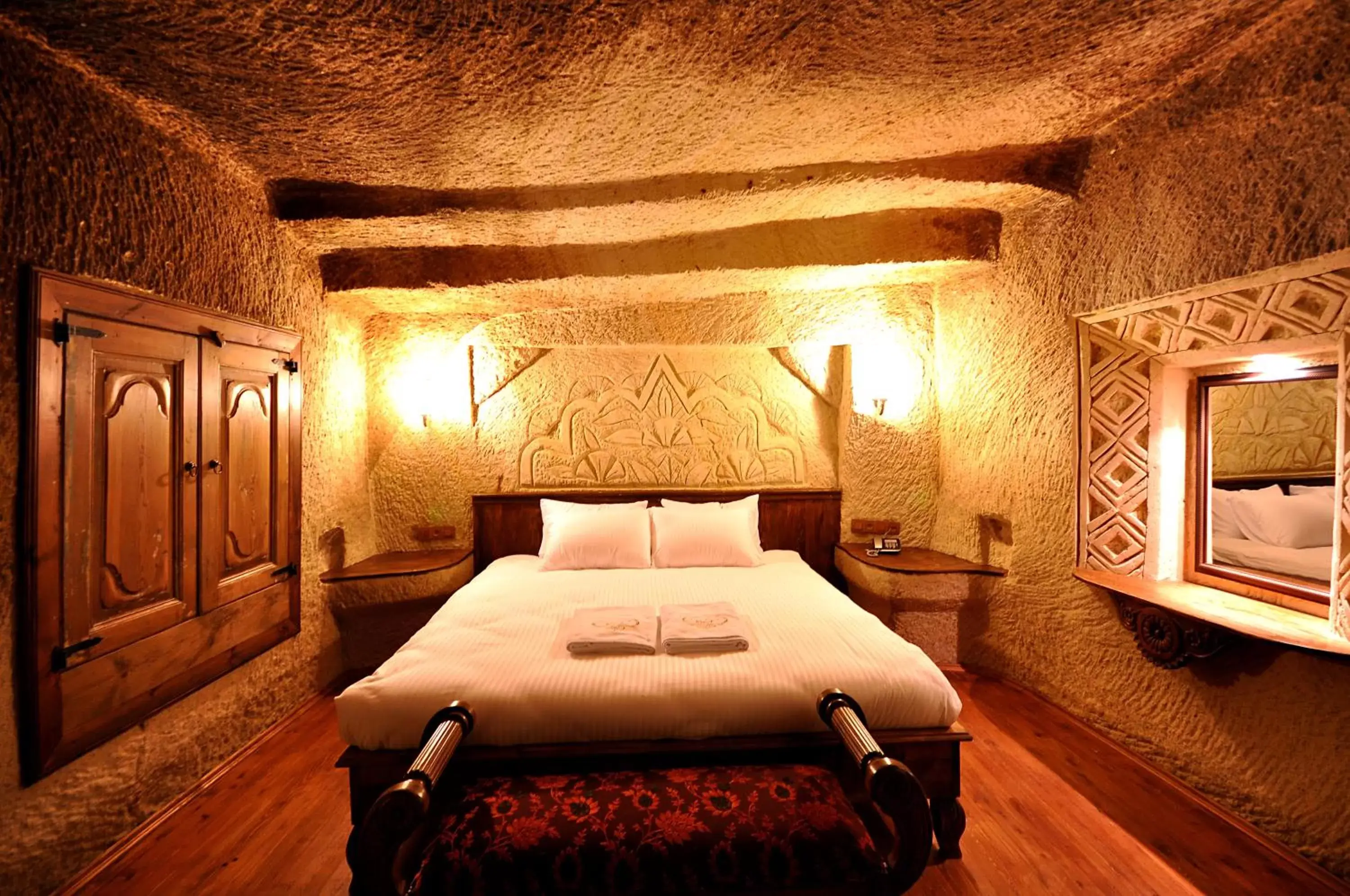 Bed in Has Cave Konak