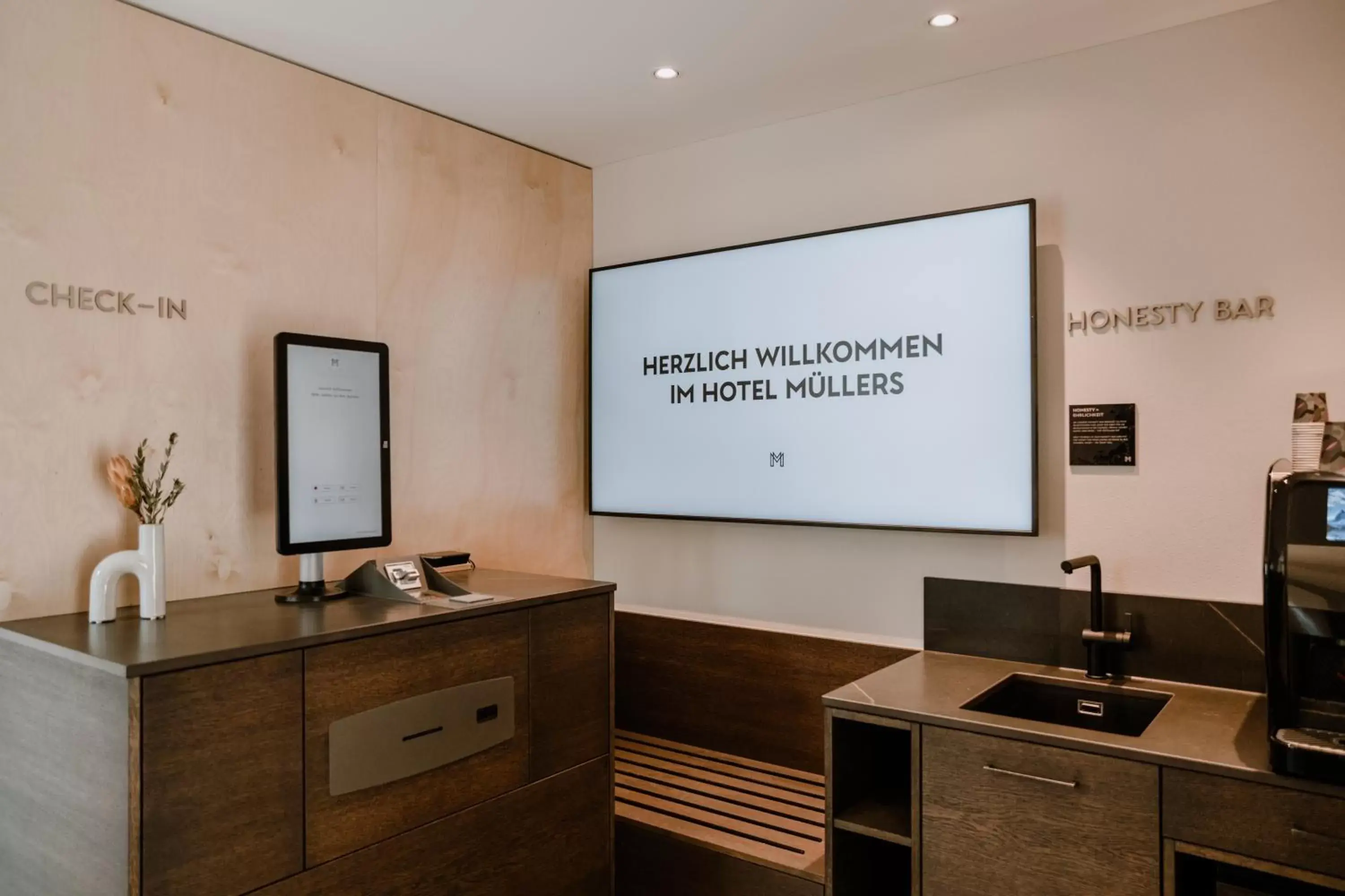 Lobby or reception in Hotel Müllers Self-Check-In