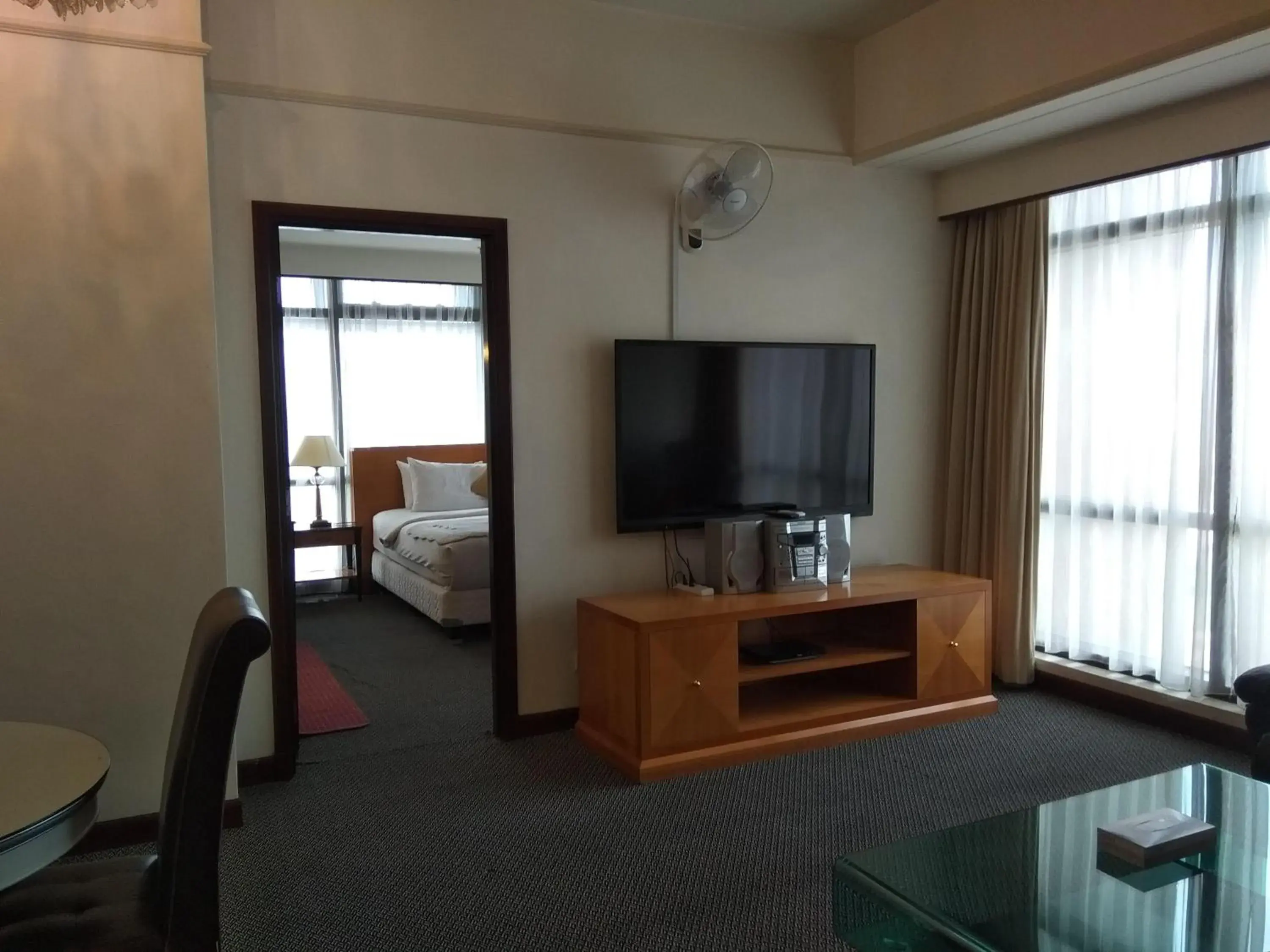 TV and multimedia, TV/Entertainment Center in Times Square Private Service Suite At KL