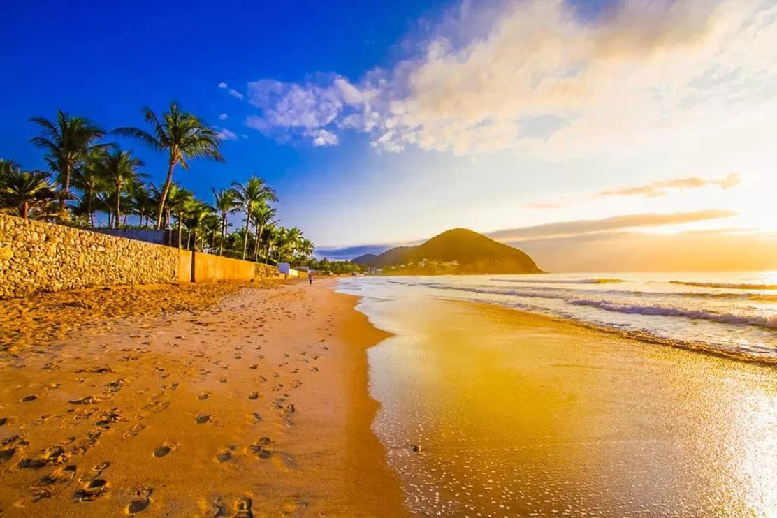 Beach in MOA Pousada