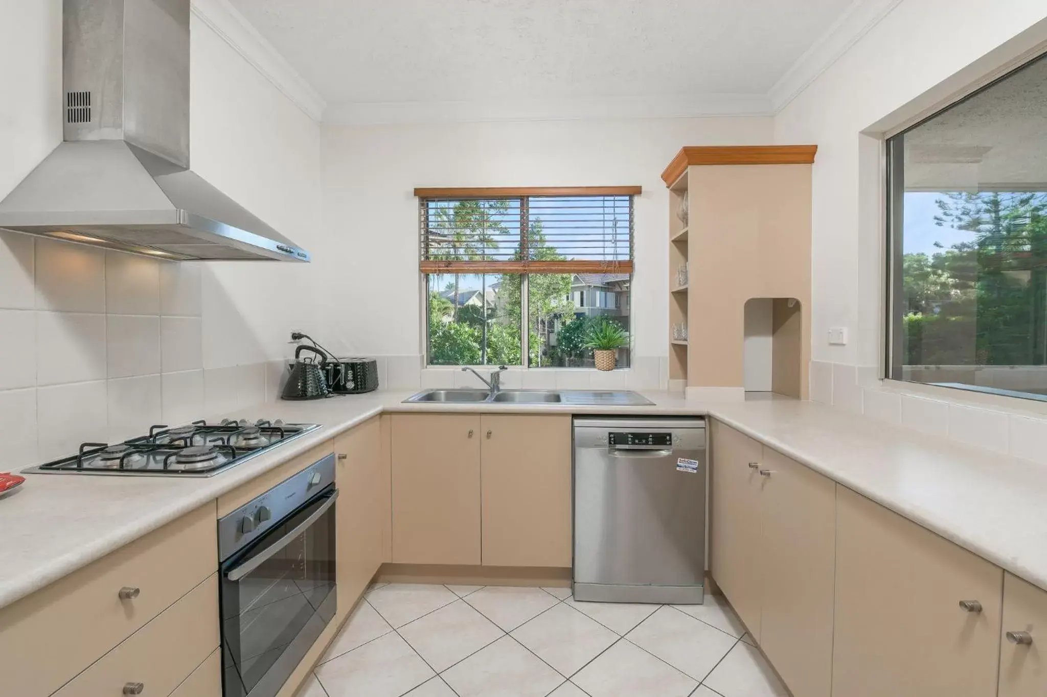 Kitchen/Kitchenette in The Lakes Resort Cairns