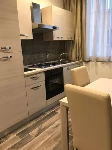 Kitchen/Kitchenette in B&B Fiera Maglo'