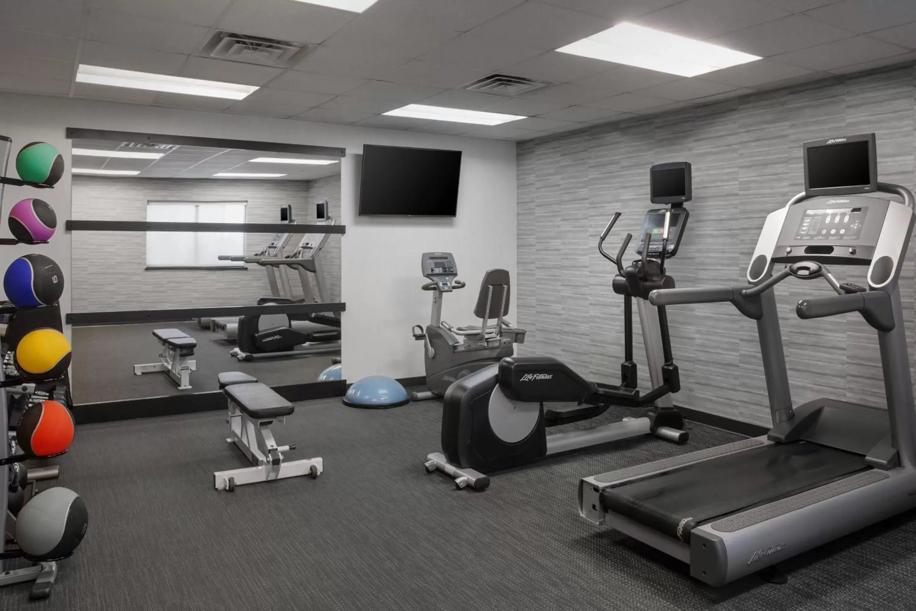 Fitness centre/facilities, Fitness Center/Facilities in Courtyard Philadelphia Valley Forge / King of Prussia