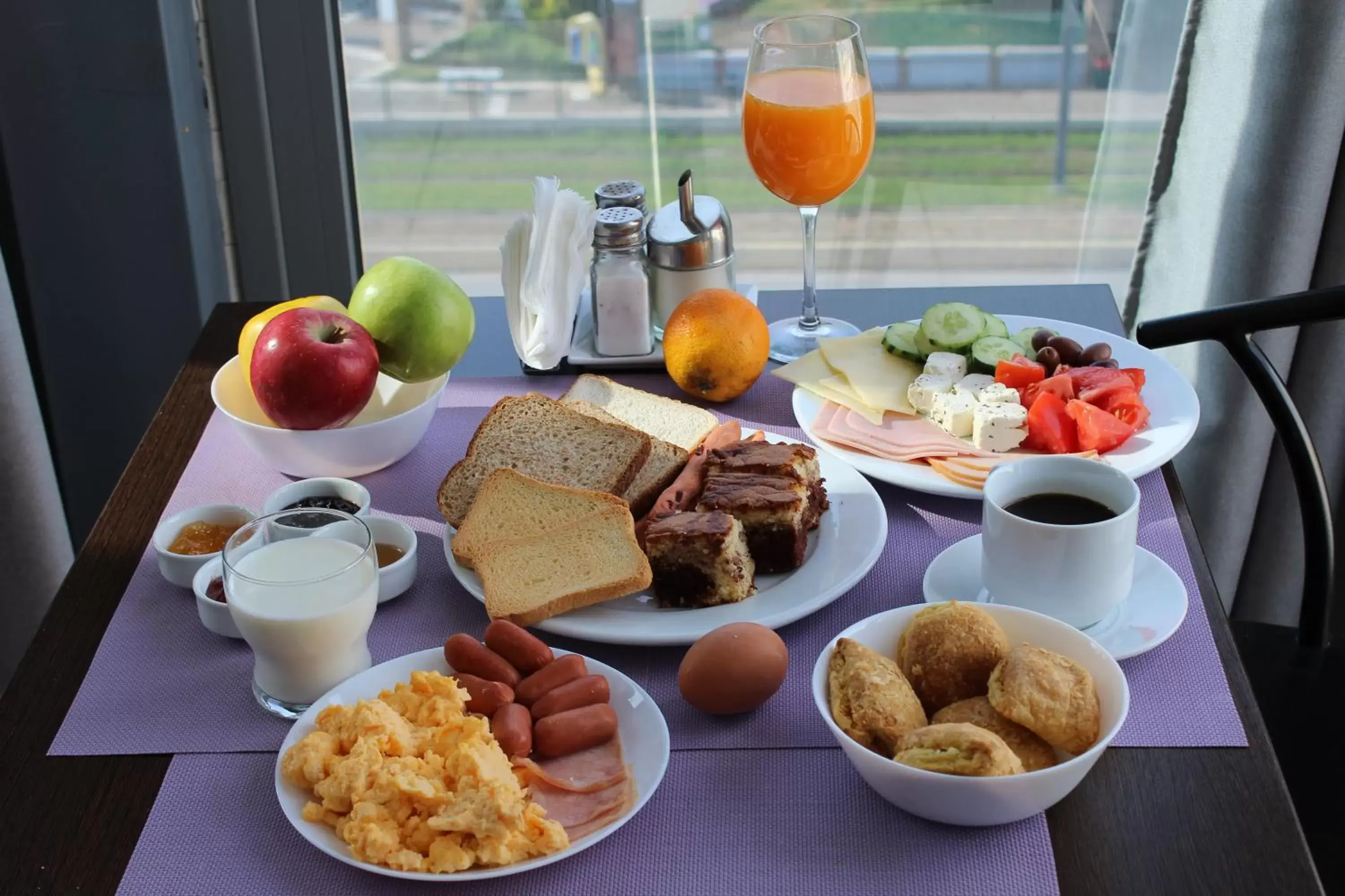 Breakfast in Galaxy Hotel
