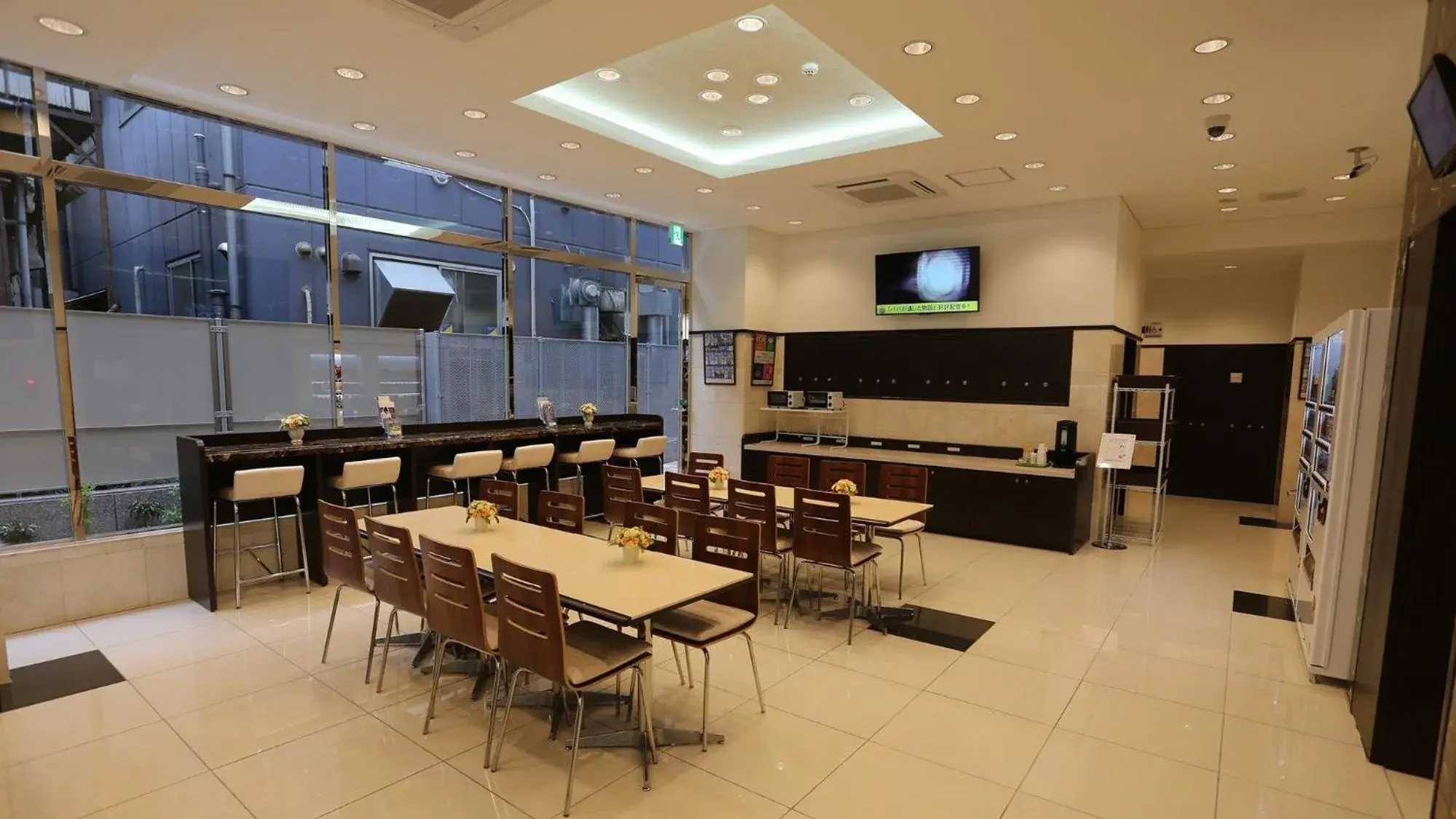 Lobby or reception, Restaurant/Places to Eat in Toyoko Inn Tokyo Hachioji-eki Kita-guchi