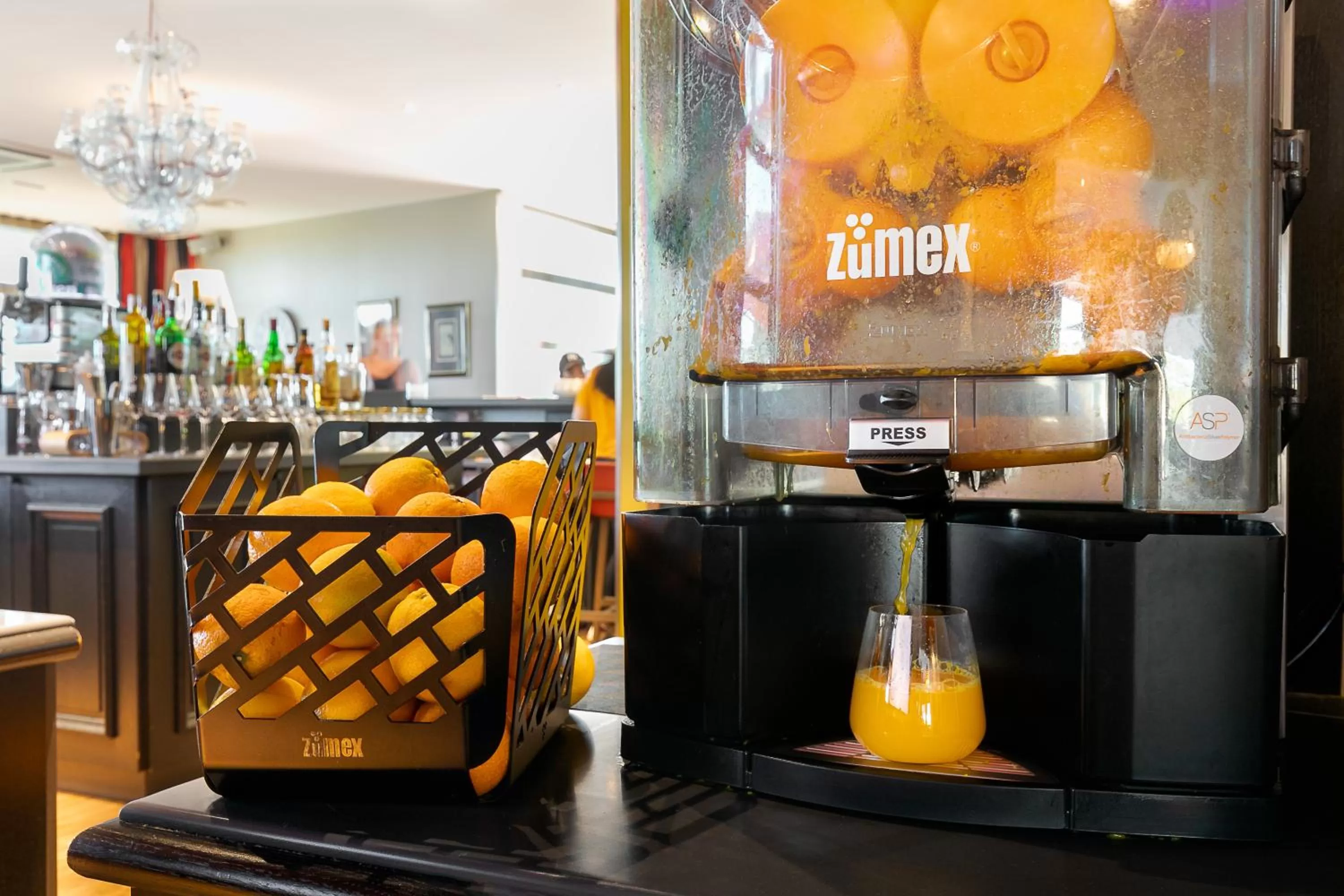 Breakfast in Kyriad Prestige Beaune le Panorama