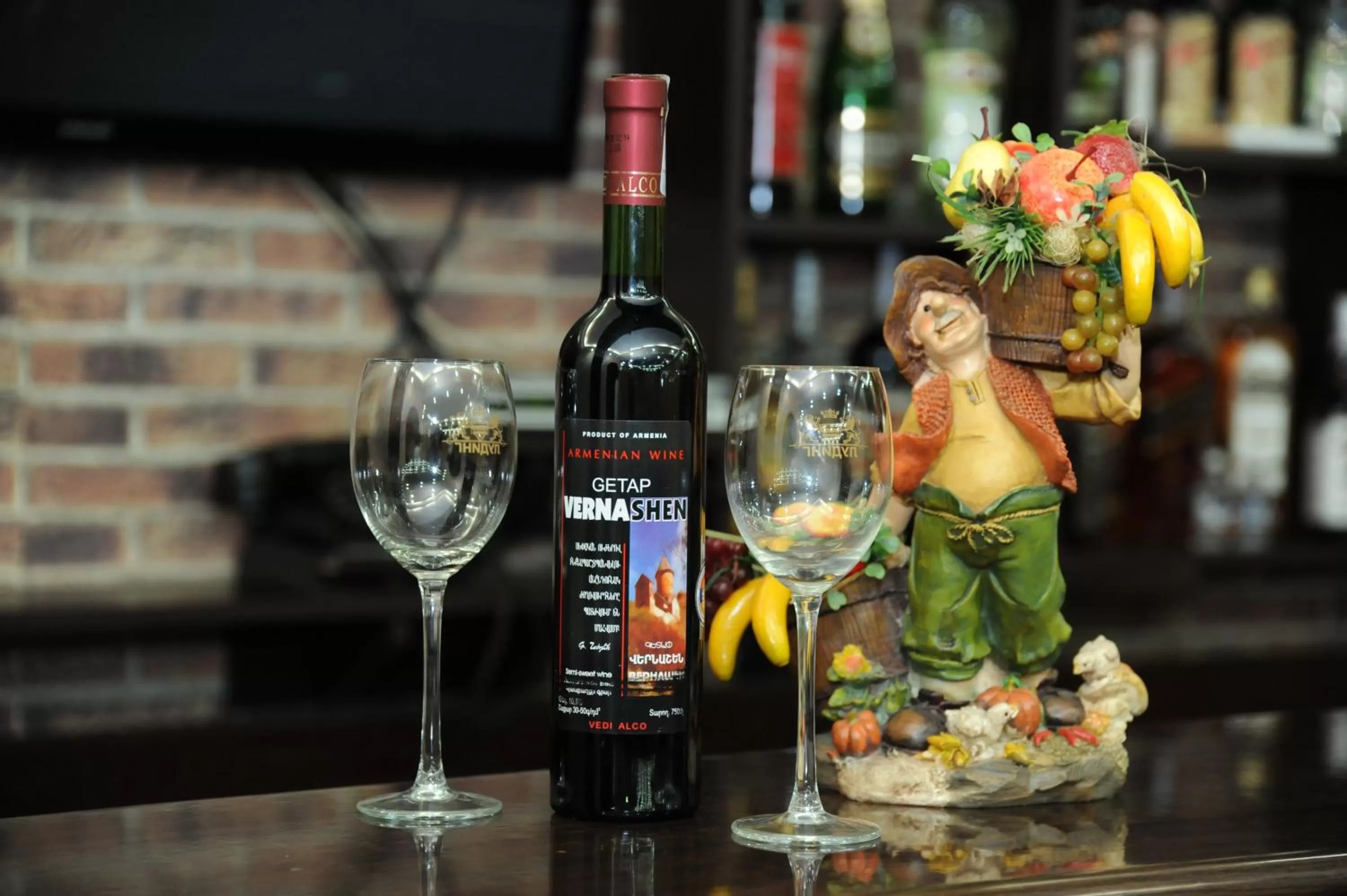 Alcoholic drinks in Villa 29