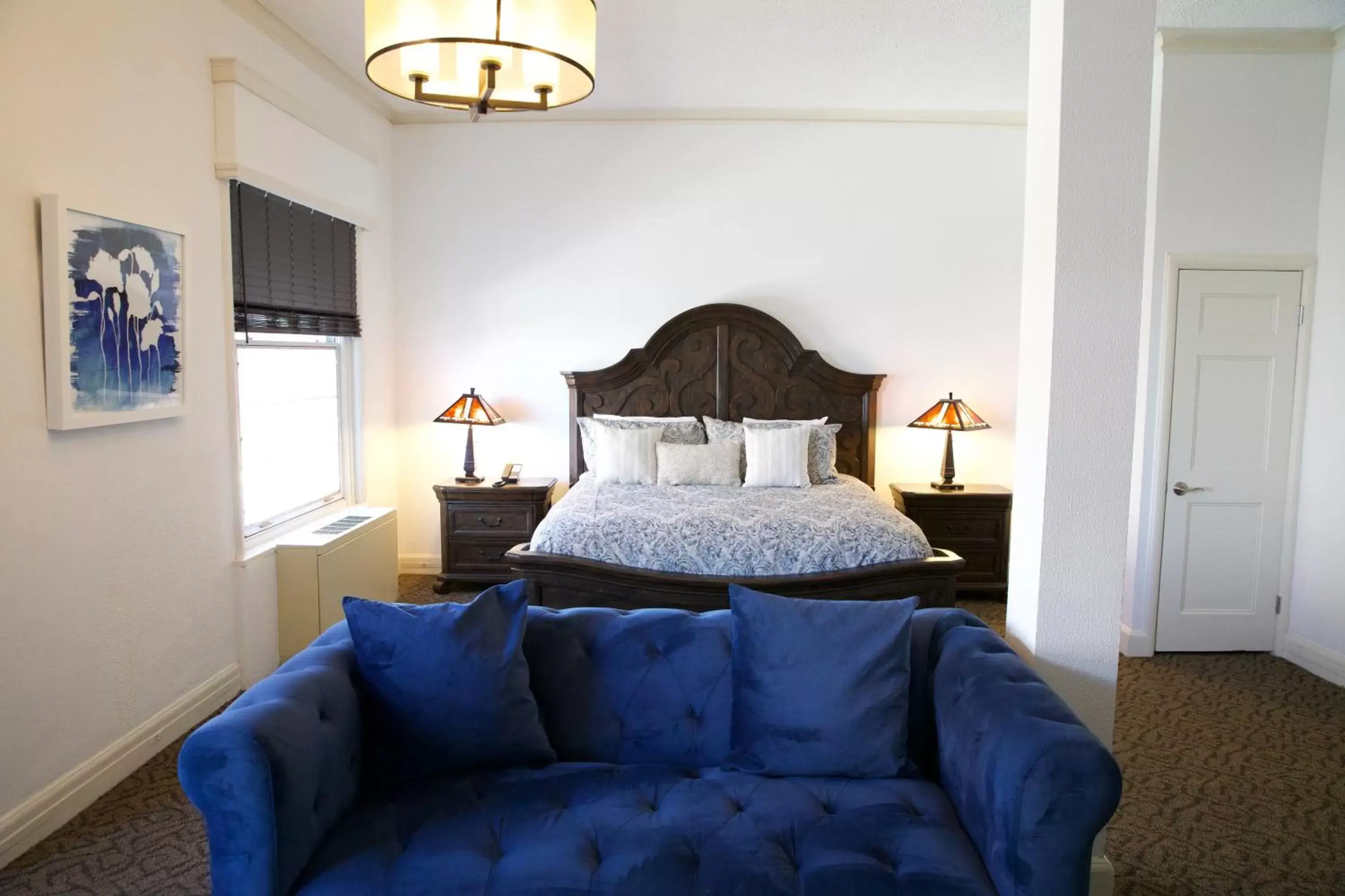 Bed in Spokane Club Hotel