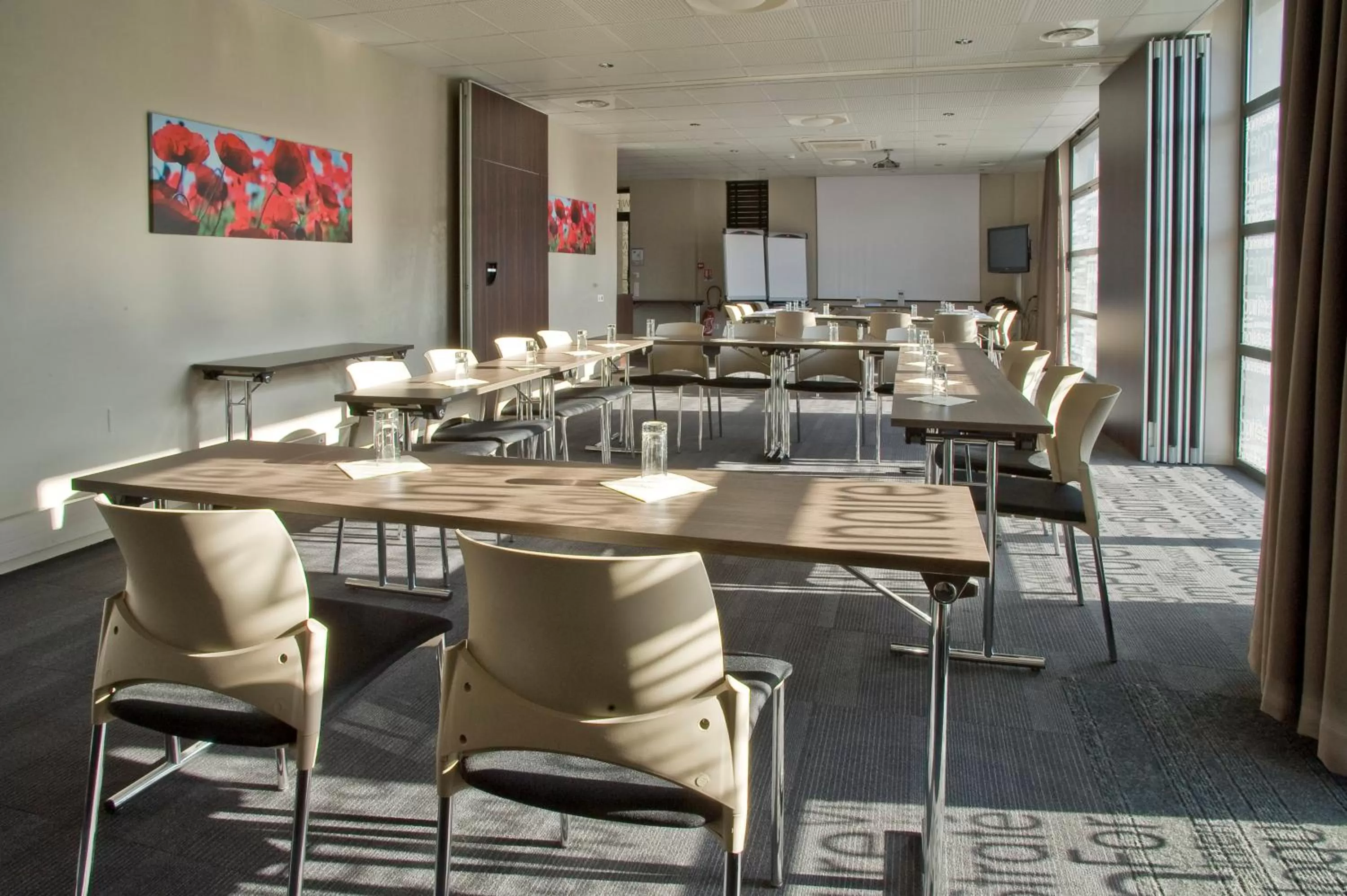 Business facilities in Kyriad Hotel Dijon Gare