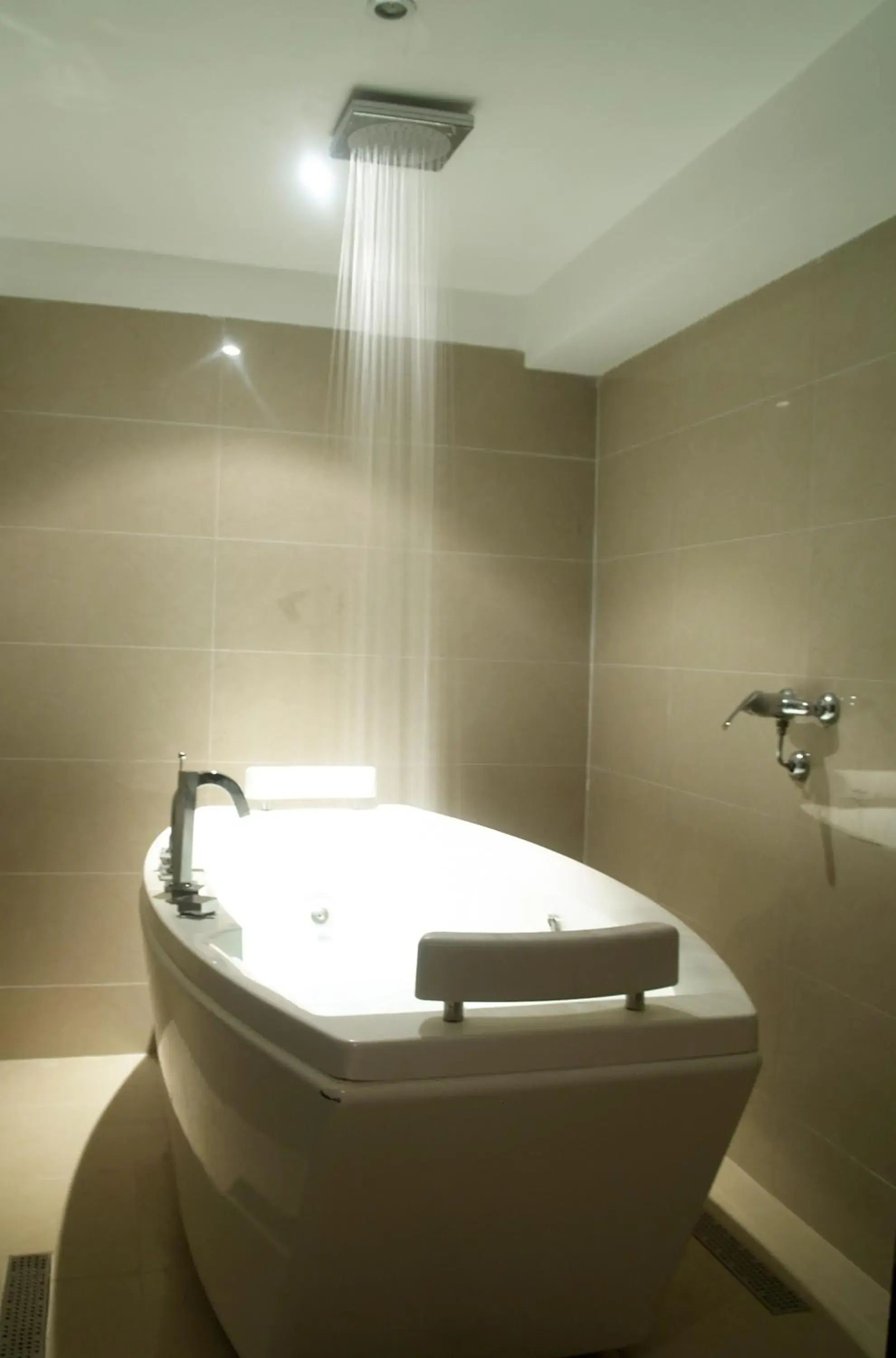 Hot Tub, Bathroom in Hotel Imperial Holiday