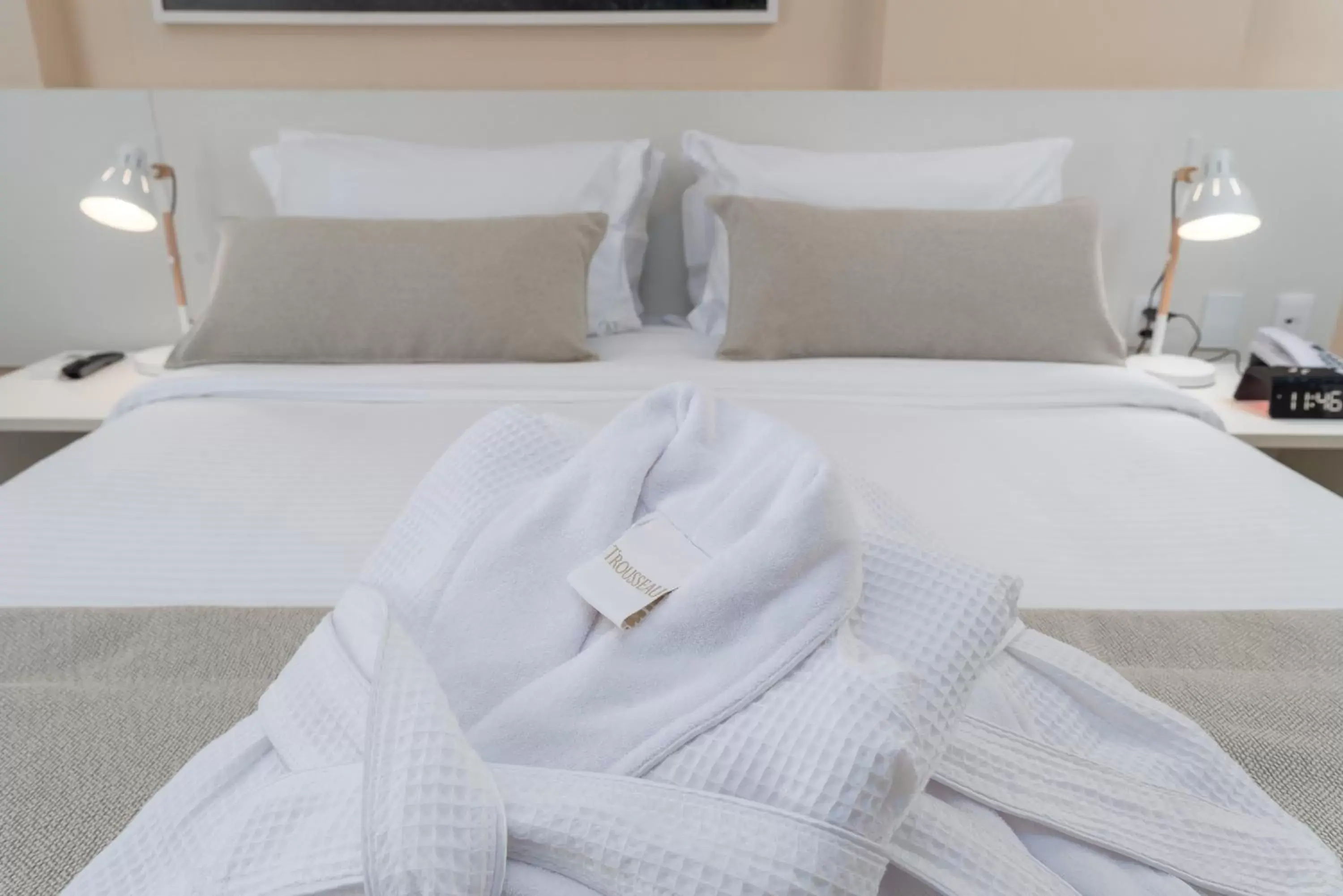 Bed in Hotel Brisa Suites