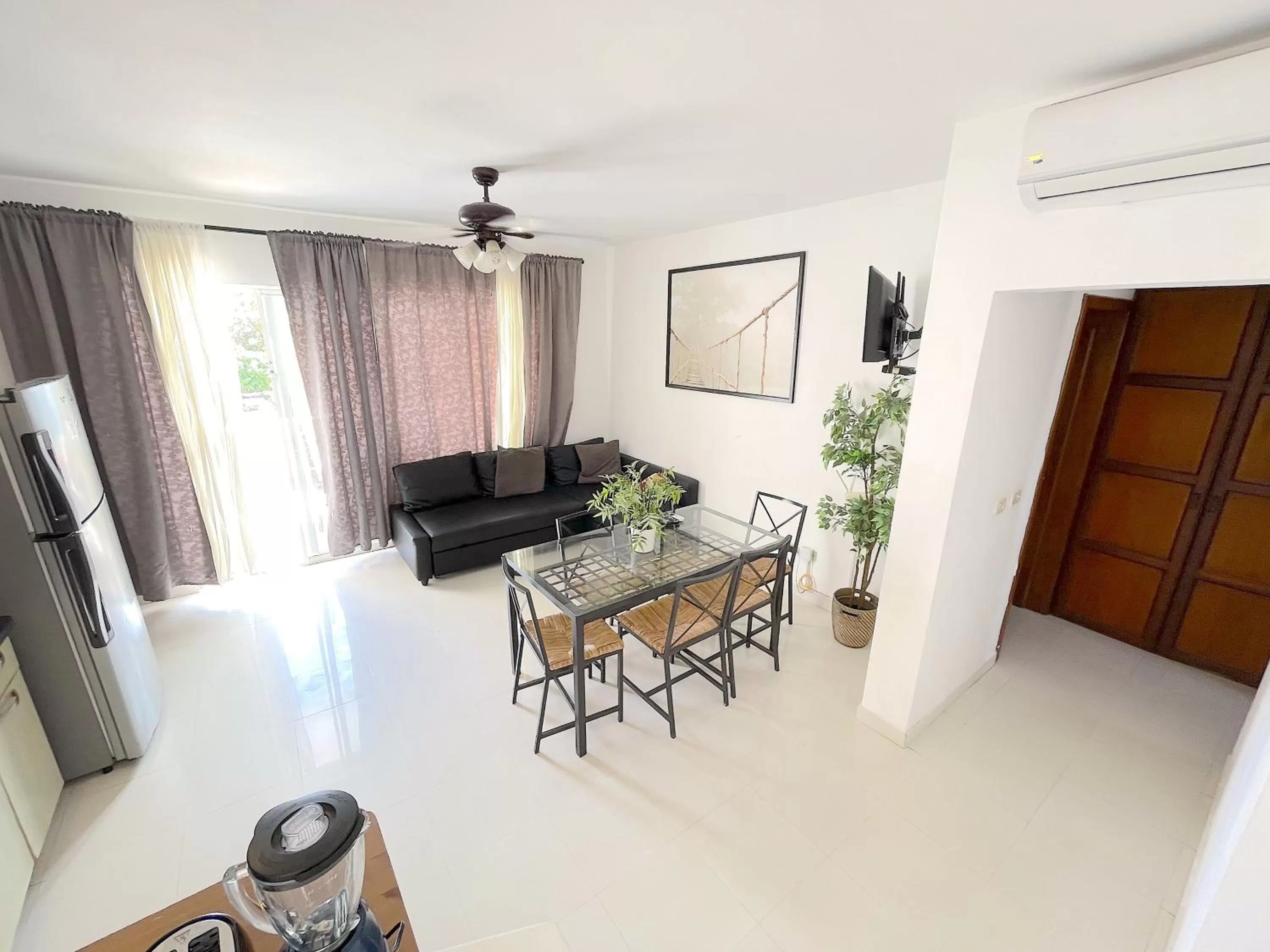 TV and multimedia, Dining Area in HOTEL Beach VILLAS Los Corales WIFI & BBQ BEACH CLUB