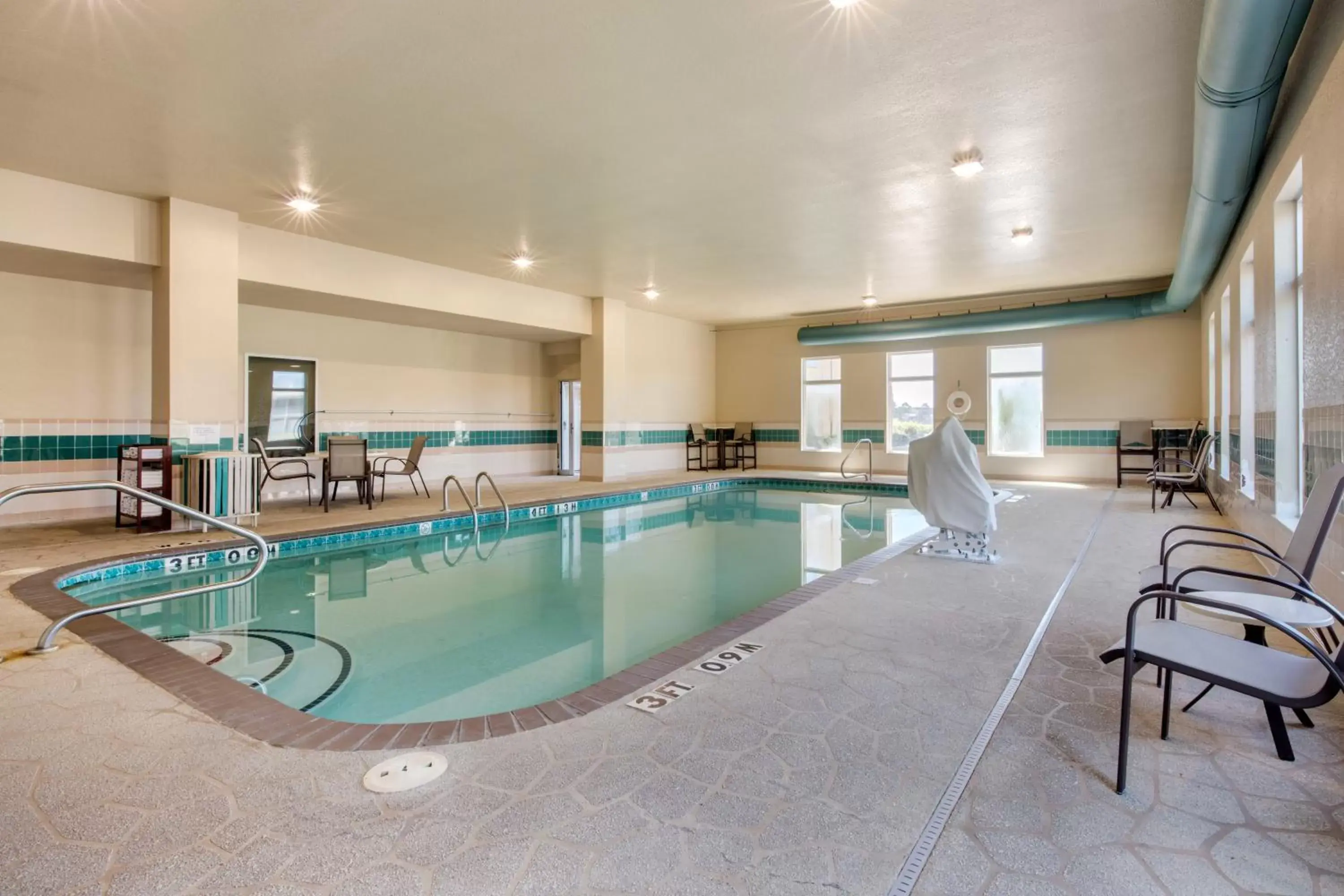 Swimming Pool in Comfort Inn & Suites Bryant - Benton