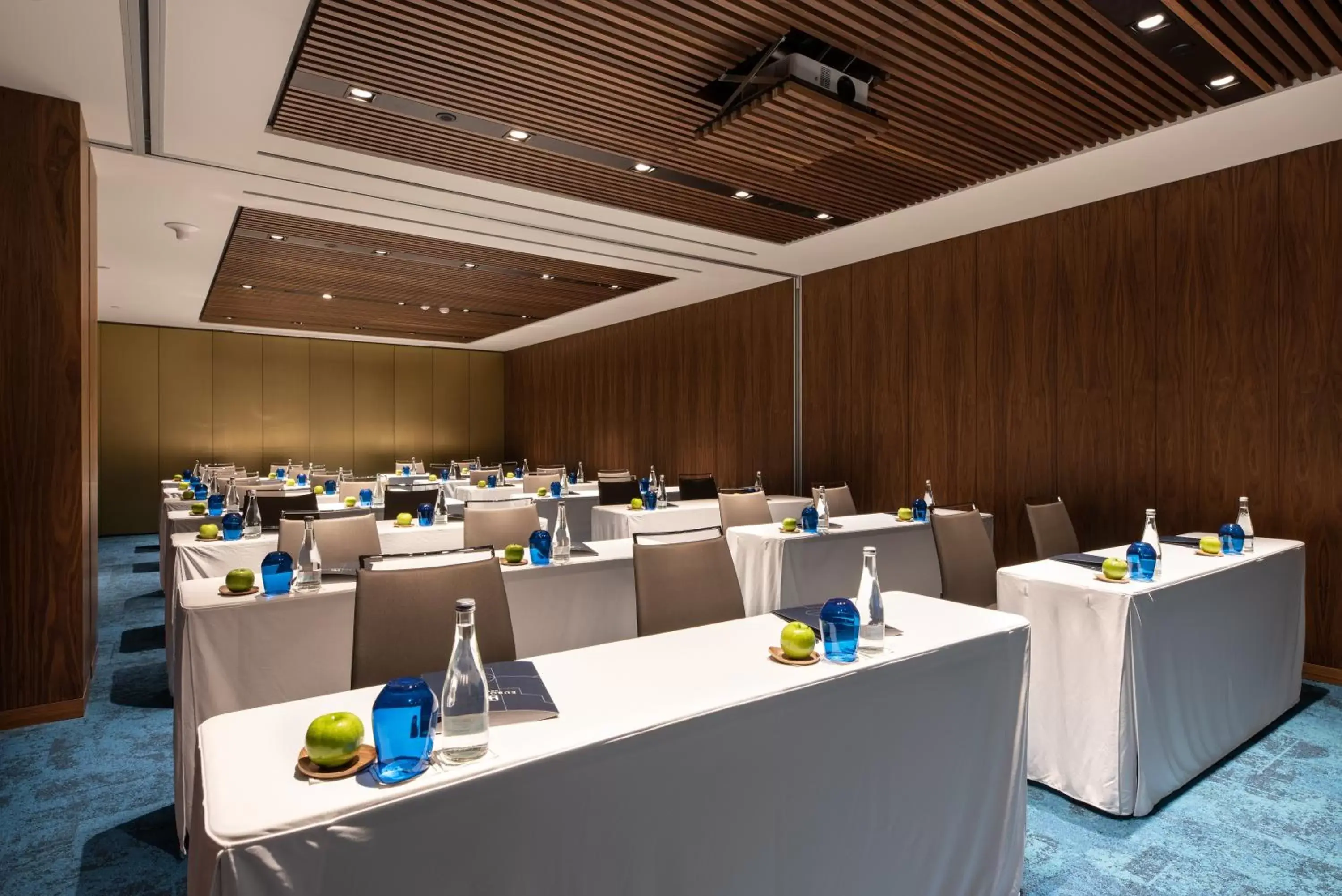 Meeting/conference room in Eurostars Aliados