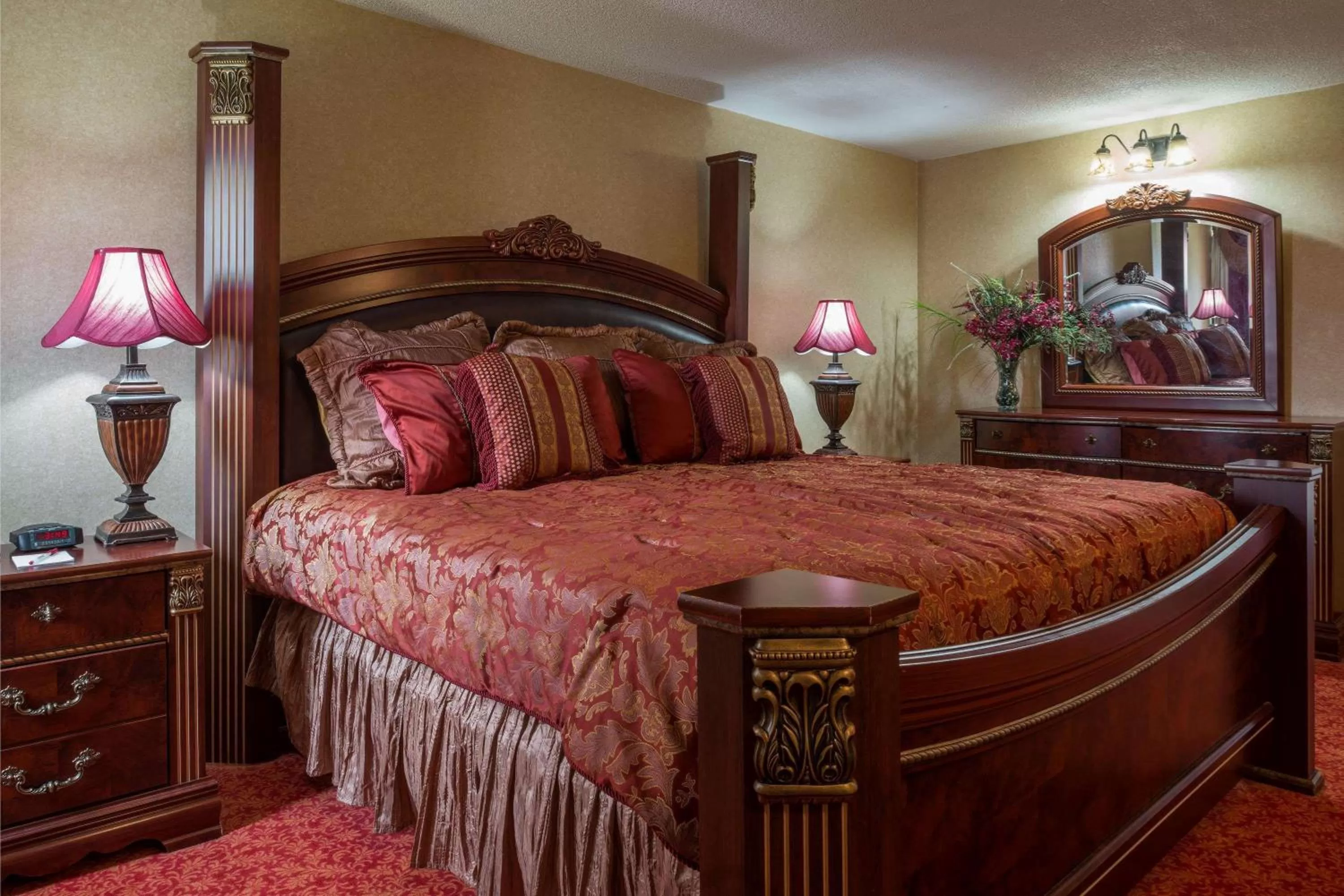 One-Bedroom King Suite - Non-Smoking in Ramada by Wyndham Bowling Green