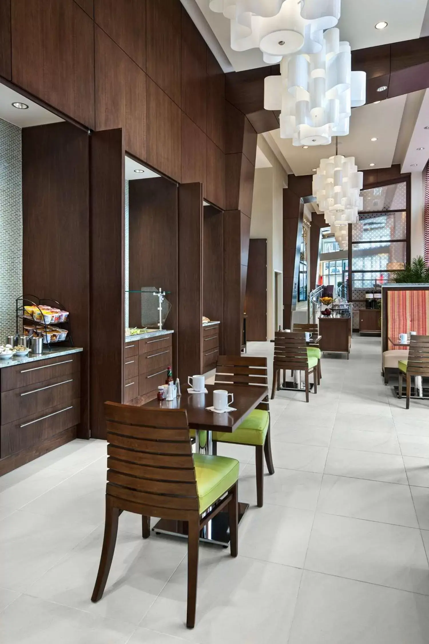 Breakfast, Restaurant/Places to Eat in Hilton Garden Inn Atlanta Midtown