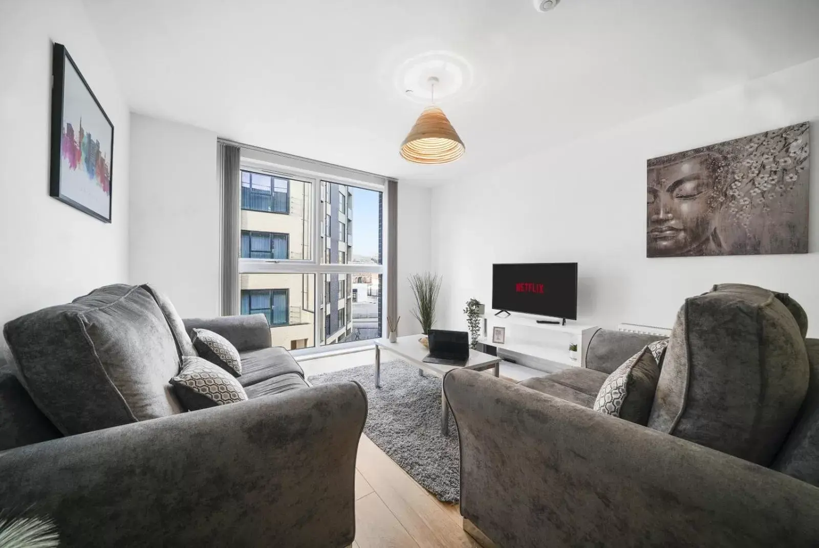 TV and multimedia, Seating Area in Onyx O2 Arena Brindley Place Broad Street Large Spacious Apartment