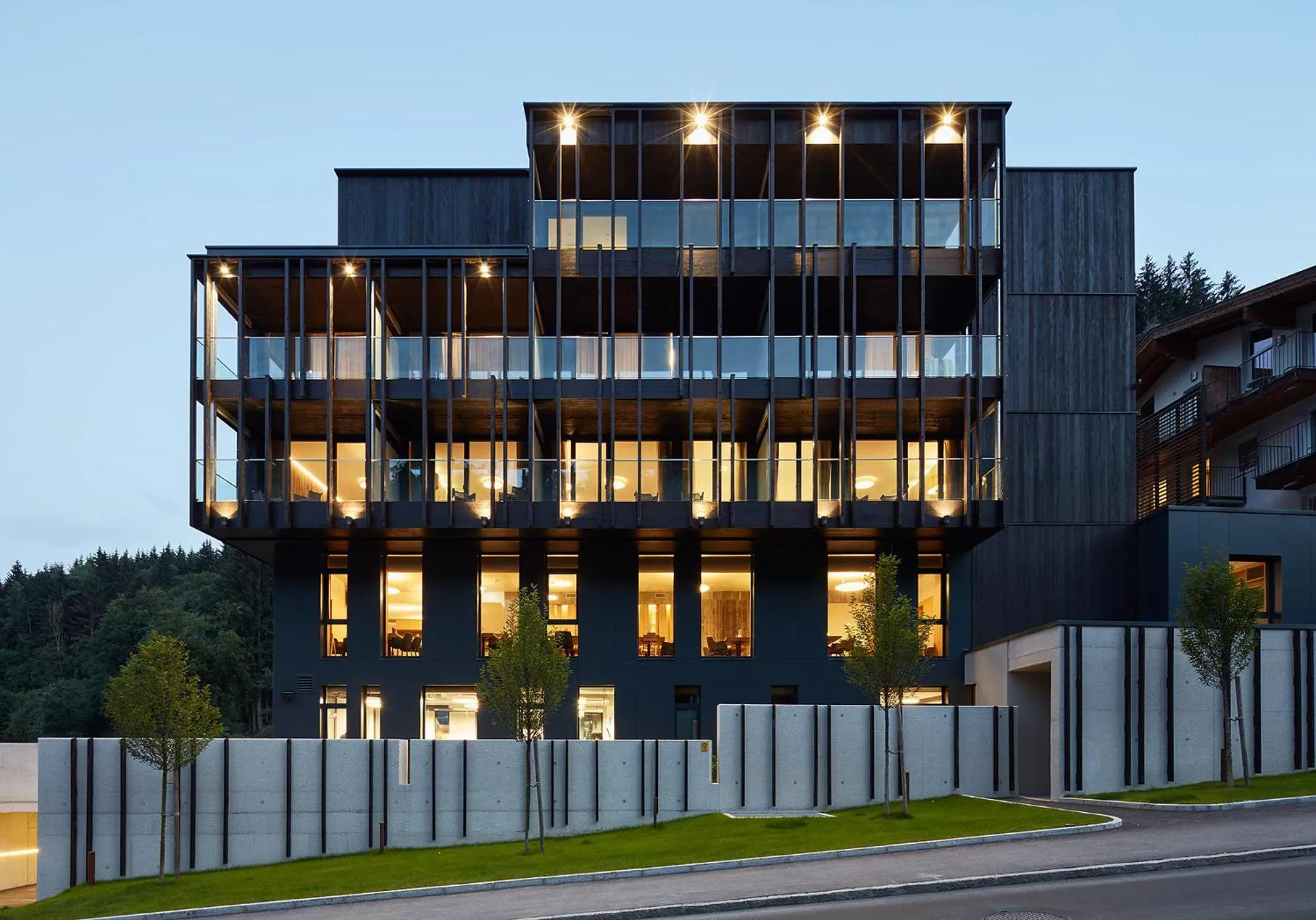 Property building in Hotel Der Waldhof