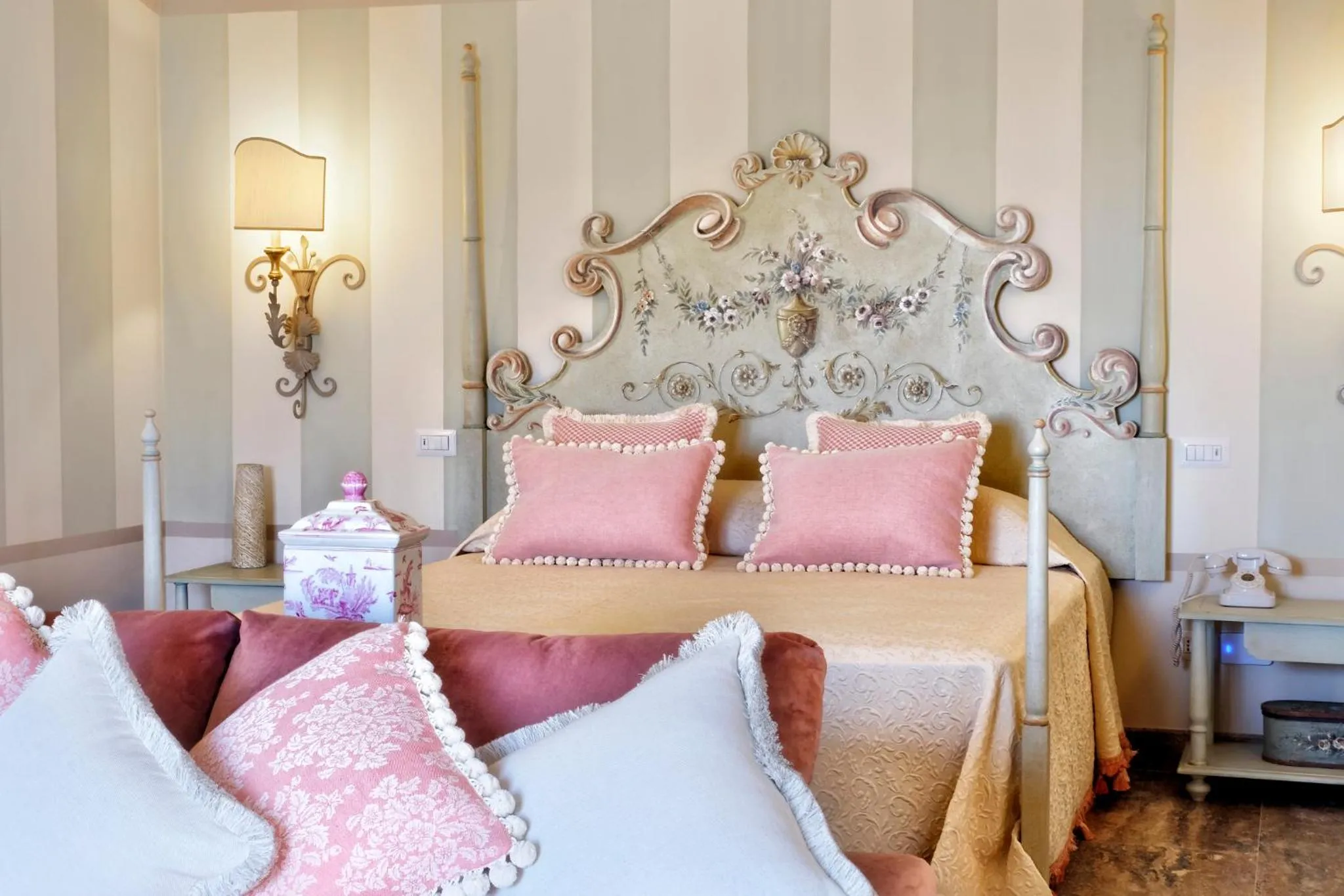 Bedroom, Bed in Il Falconiere Relais & Spa