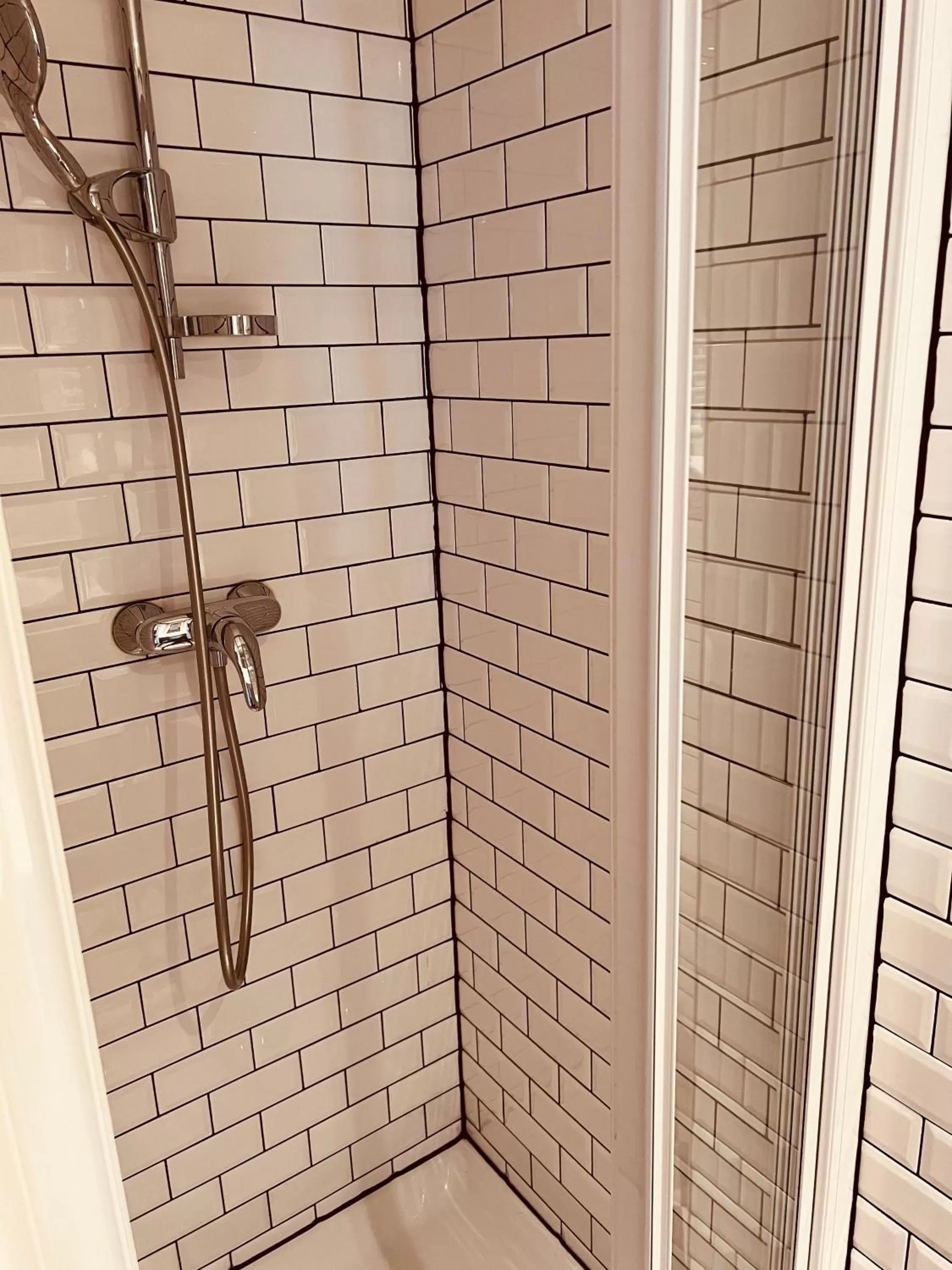 Shower in Malecot Hotel by F-Hotels