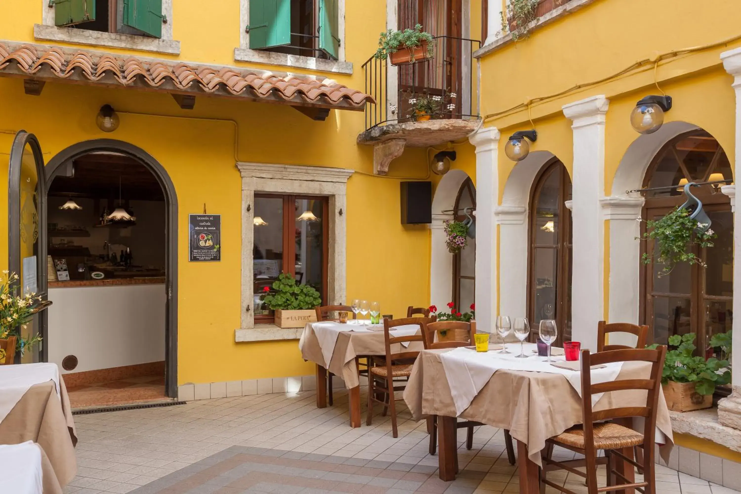 Restaurant/Places to Eat in Locanda Al Centrale