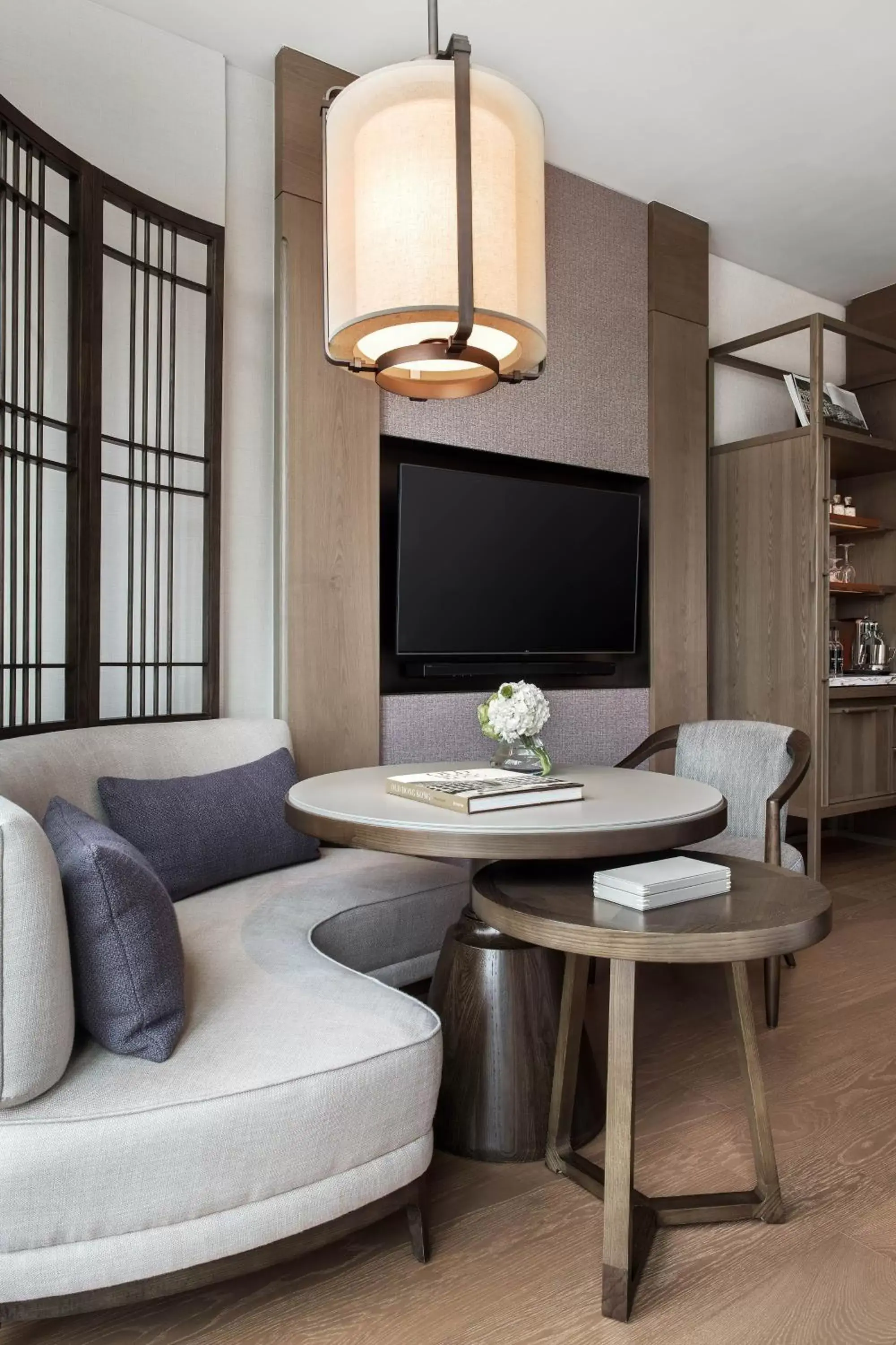 Photo of the whole room, Seating Area in The St. Regis Hong Kong