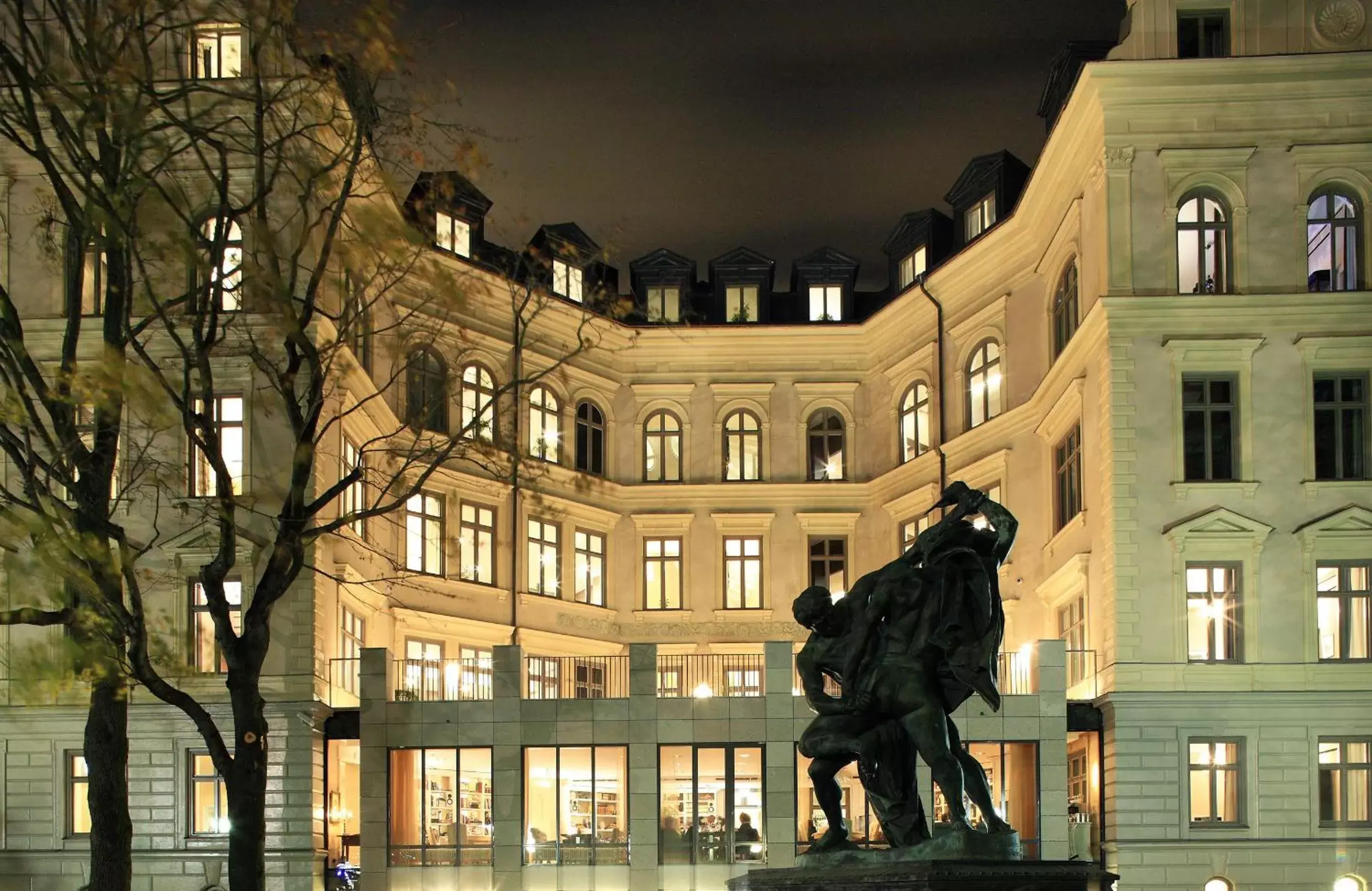 Facade/entrance in Lydmar Hotel