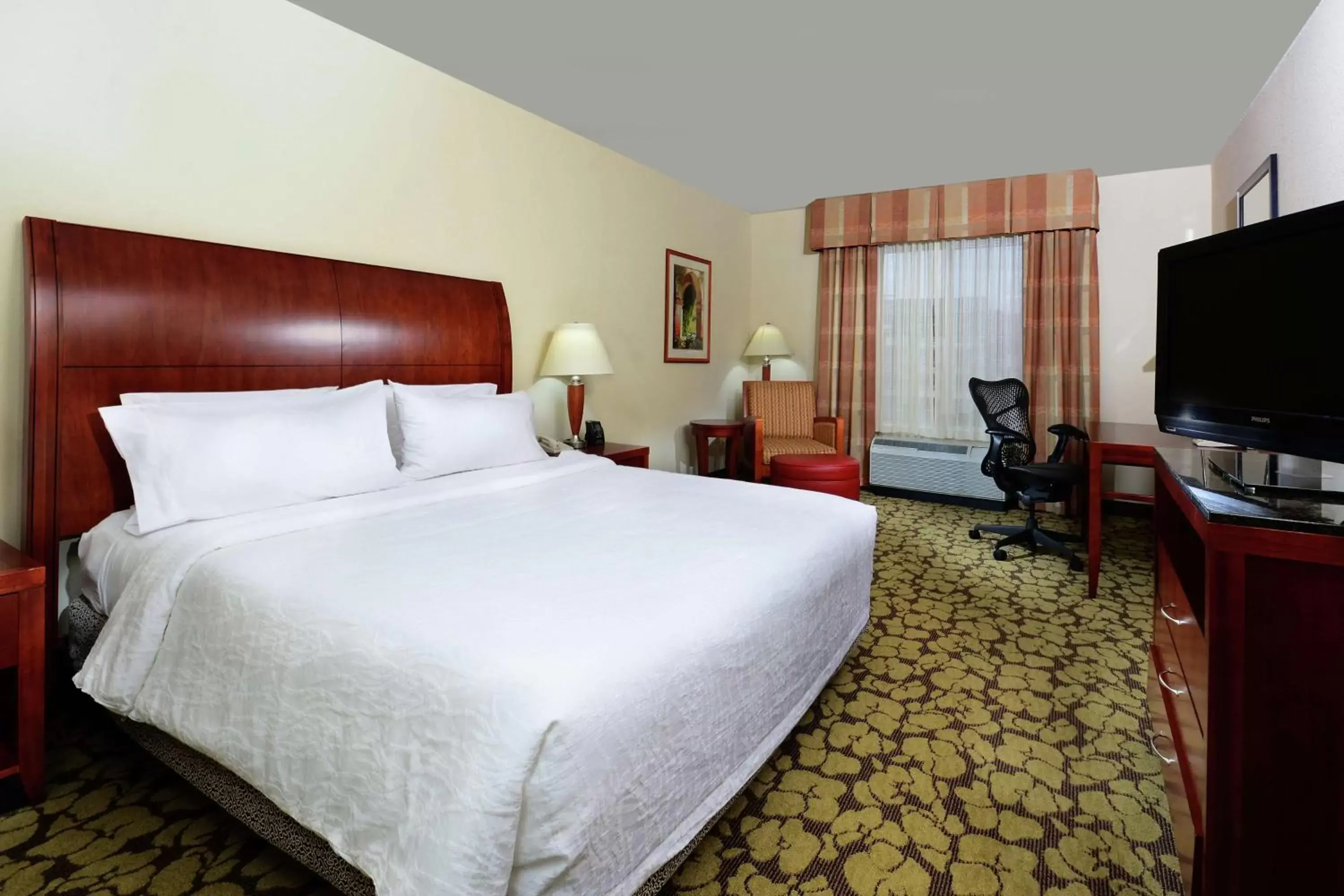 Bedroom, Bed in Hilton Garden Inn Raleigh Capital Blvd I-540