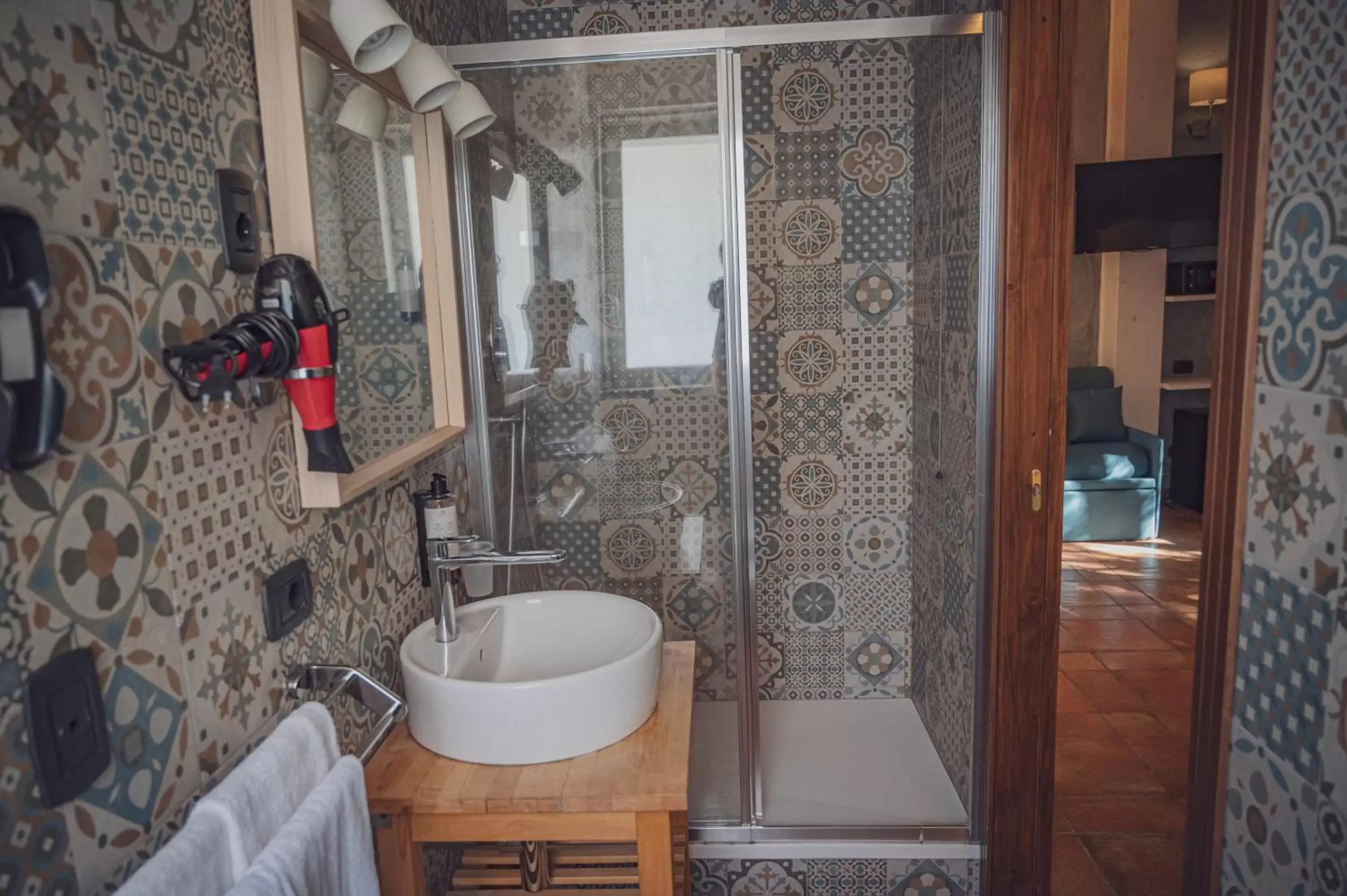 Shower, Bathroom in La Dimora del Faro