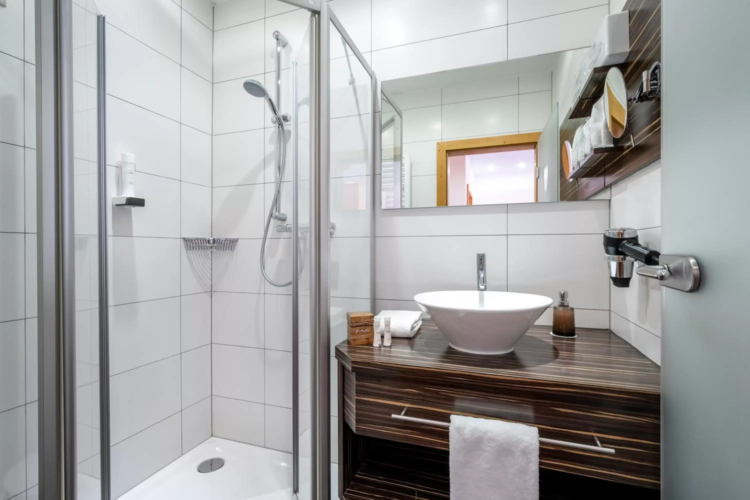 Bathroom in Hüttenhof - Wellnesshotel & Luxus-Bergchalets - Adults only