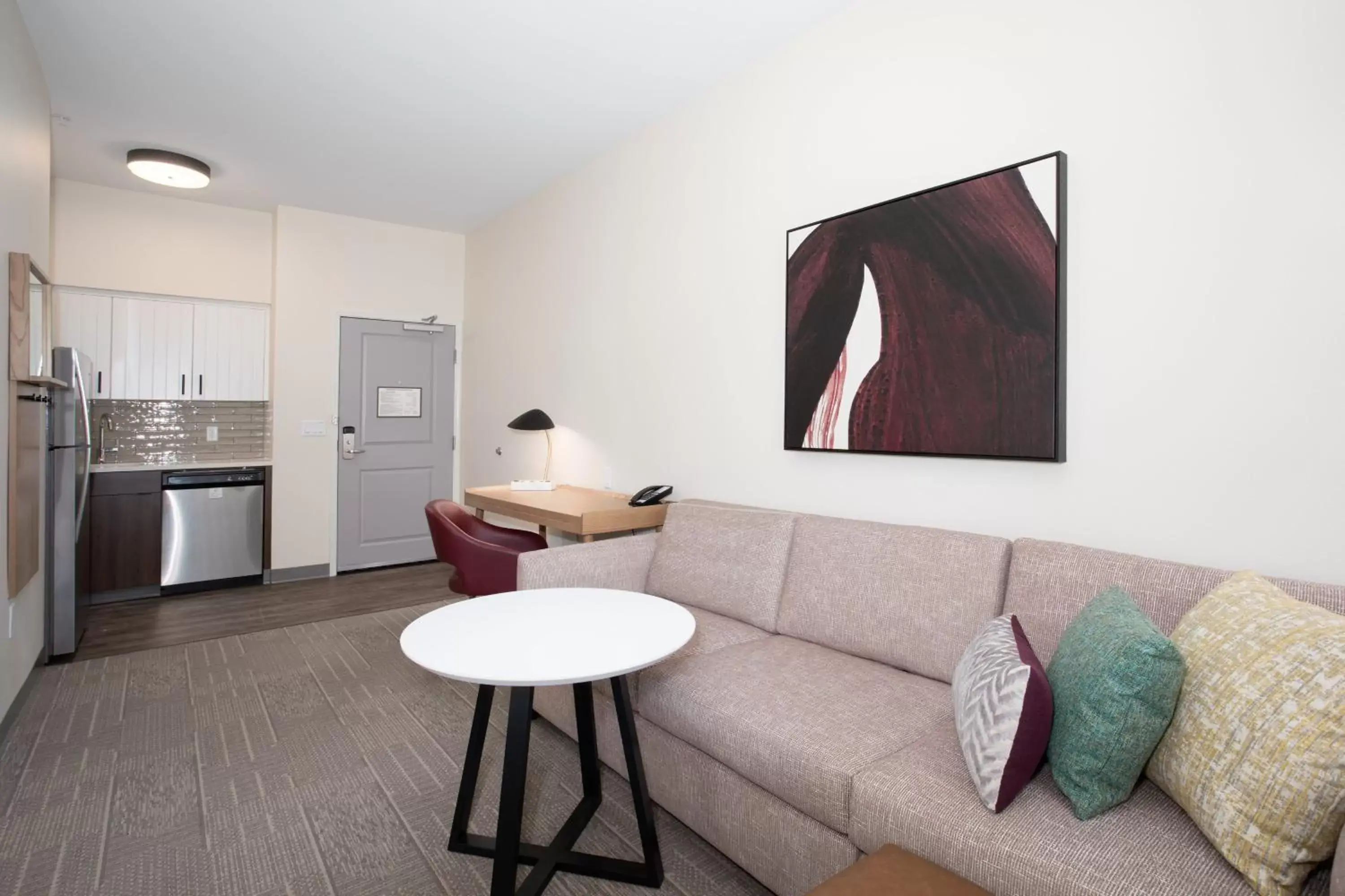 Photo of the whole room, Seating Area in Staybridge Suites - Carson City - Tahoe Area, an IHG Hotel