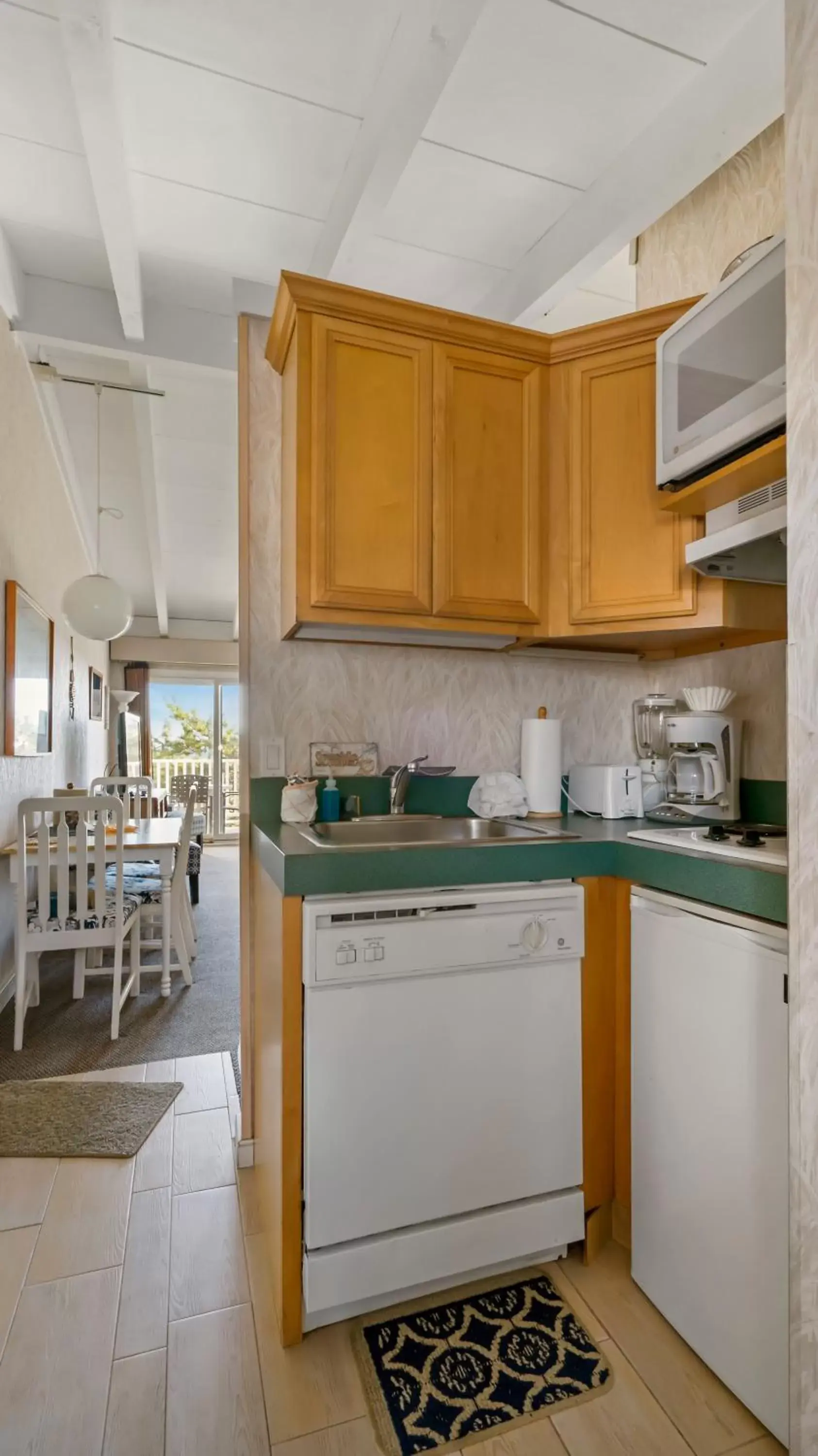 Kitchen/Kitchenette in Sea Crest