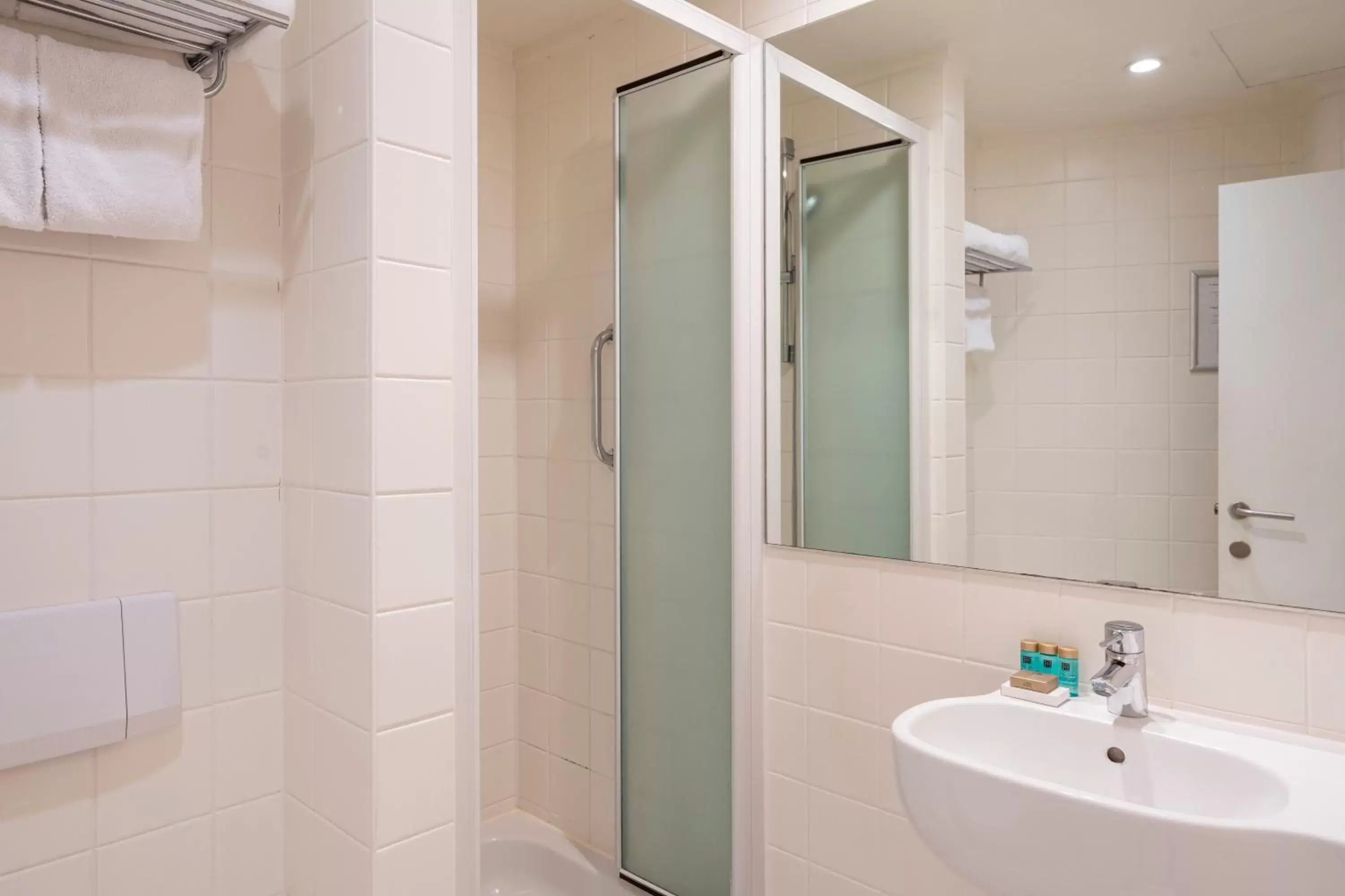 Bathroom in Leopold Hotel Ostend