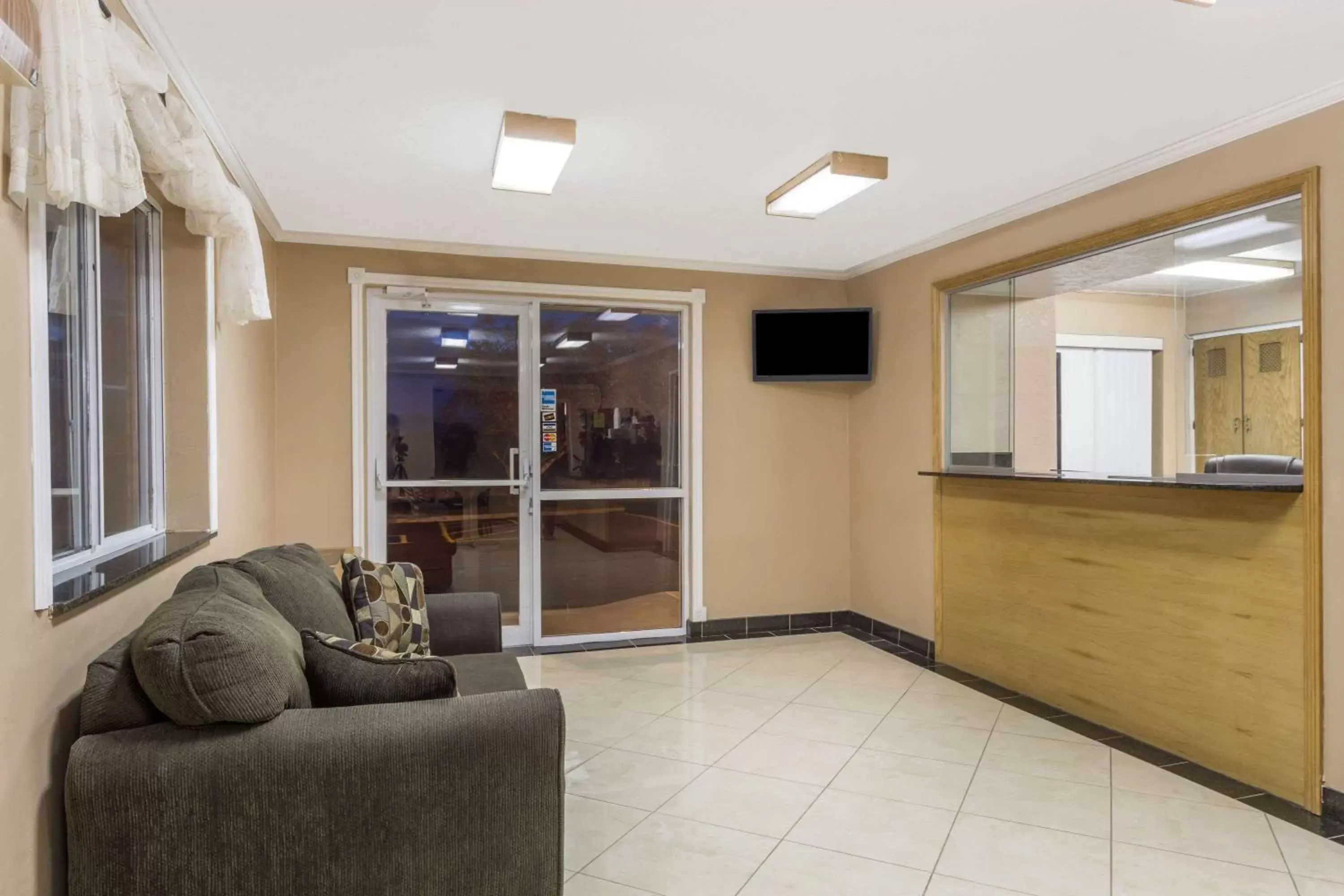 Lobby or reception in Super 8 by Wyndham Nephi Lobby or reception in Super 8 by Wyndham Nephi