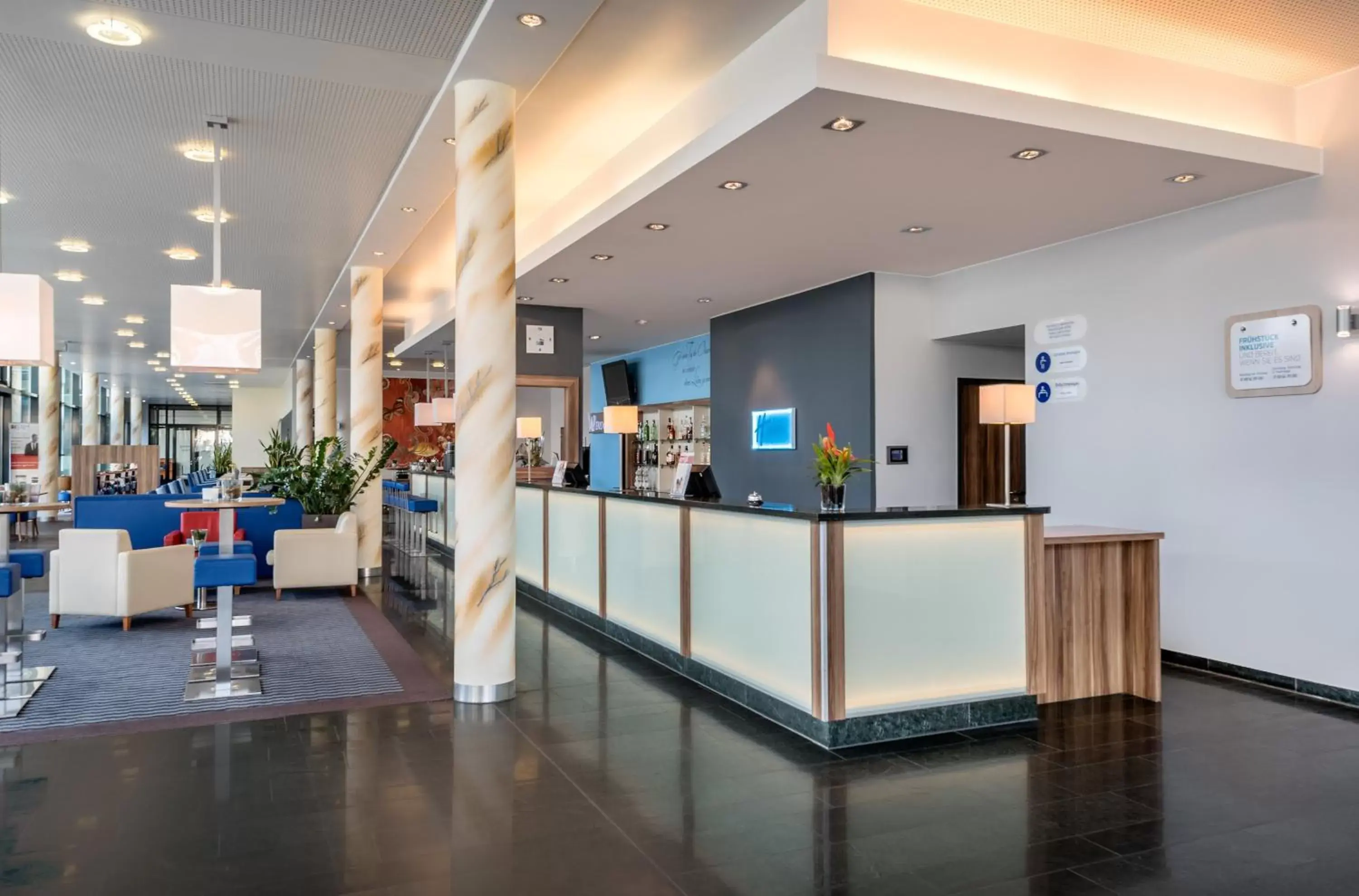 Property building, Lobby/Reception in Holiday Inn Express Singen, an IHG Hotel