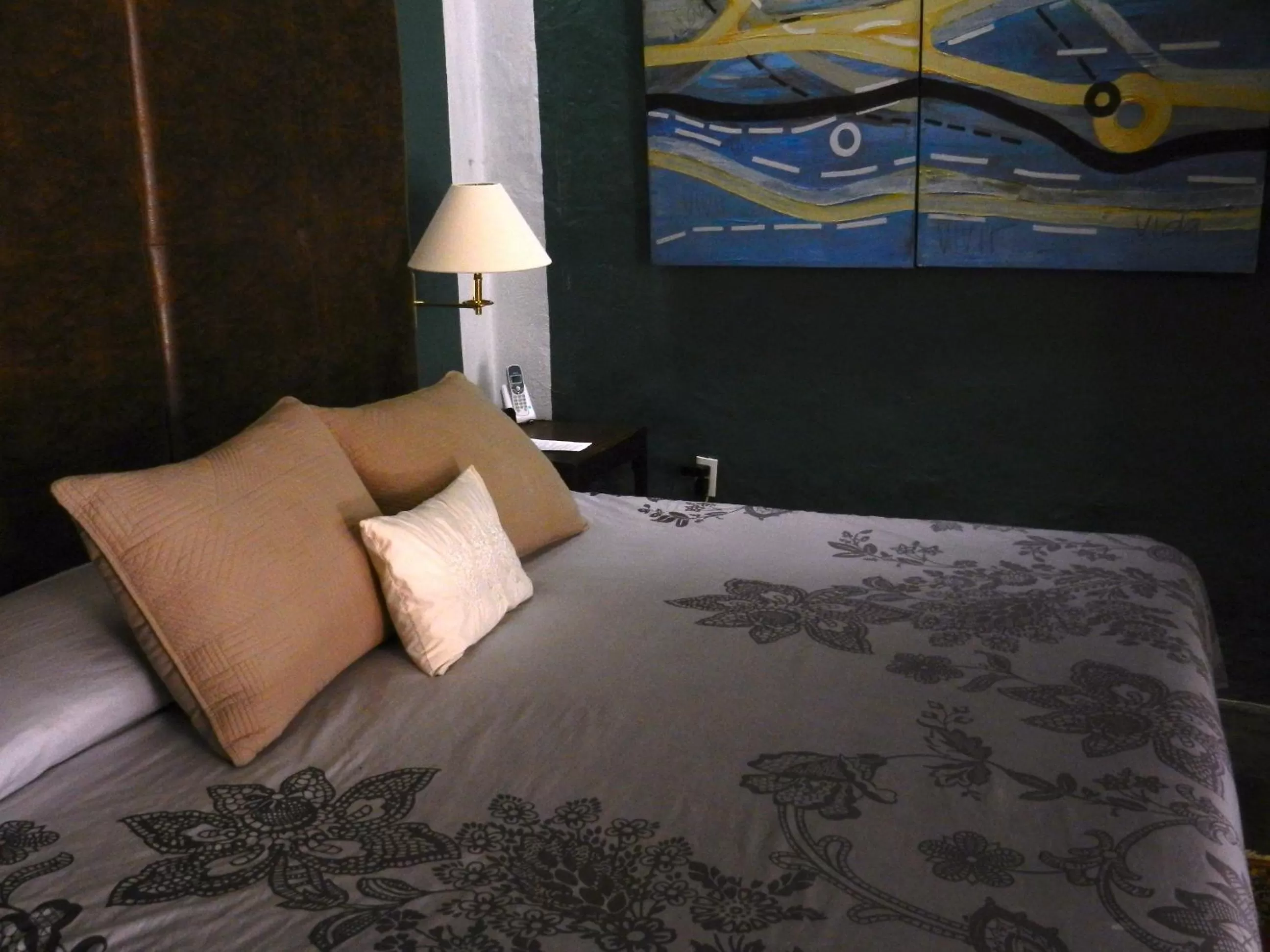 Photo of the whole room, Bed in La Casa del Atrio